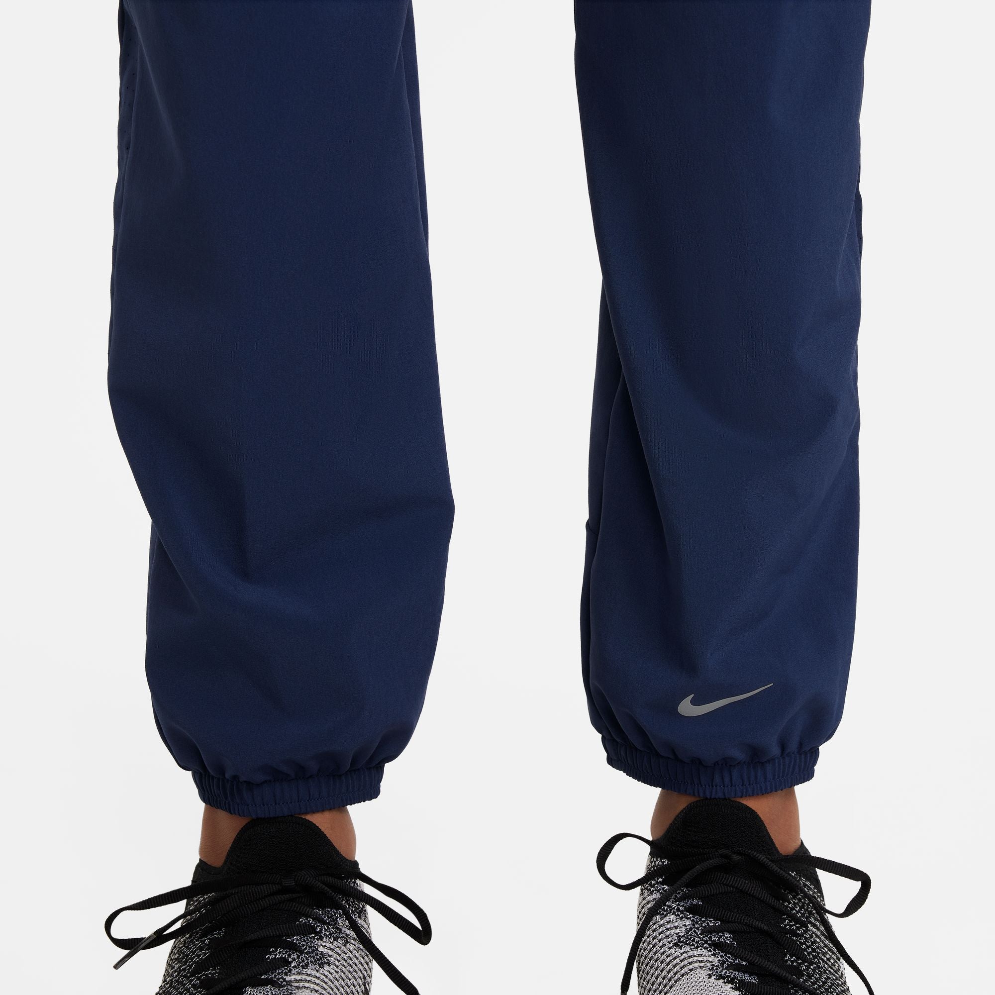 Nike Boys' Essential Multi-Purpose Pants - Comfortable & Durable Youth Athletic Pants for School, Sports, and Everyday Wear