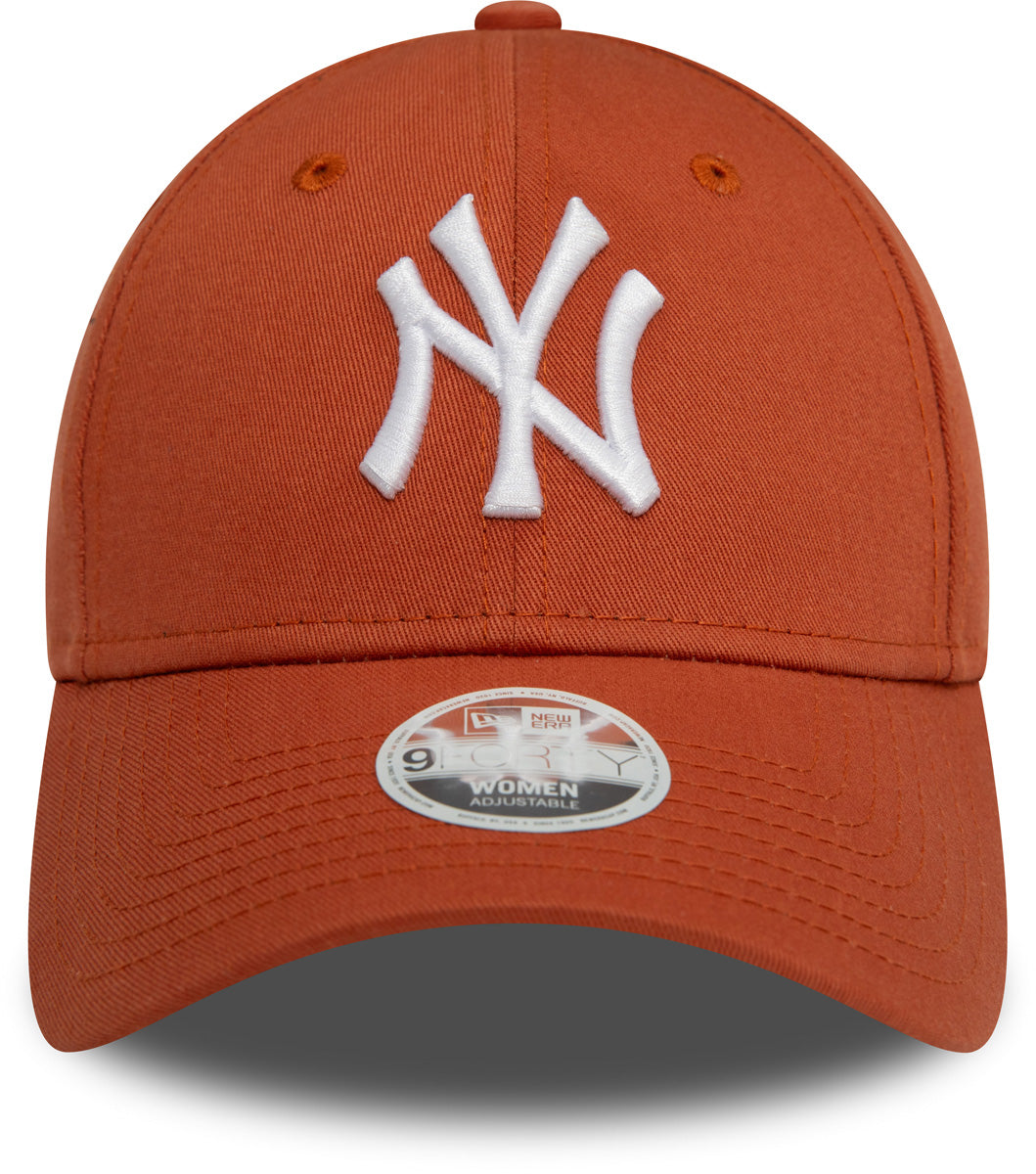 New York Yankees New Era 9Forty Essential Terracotta Baseball Cap for Women - Adjustable Snapback Hat for Baseball Fans, Streetwear & Outdoor Activities