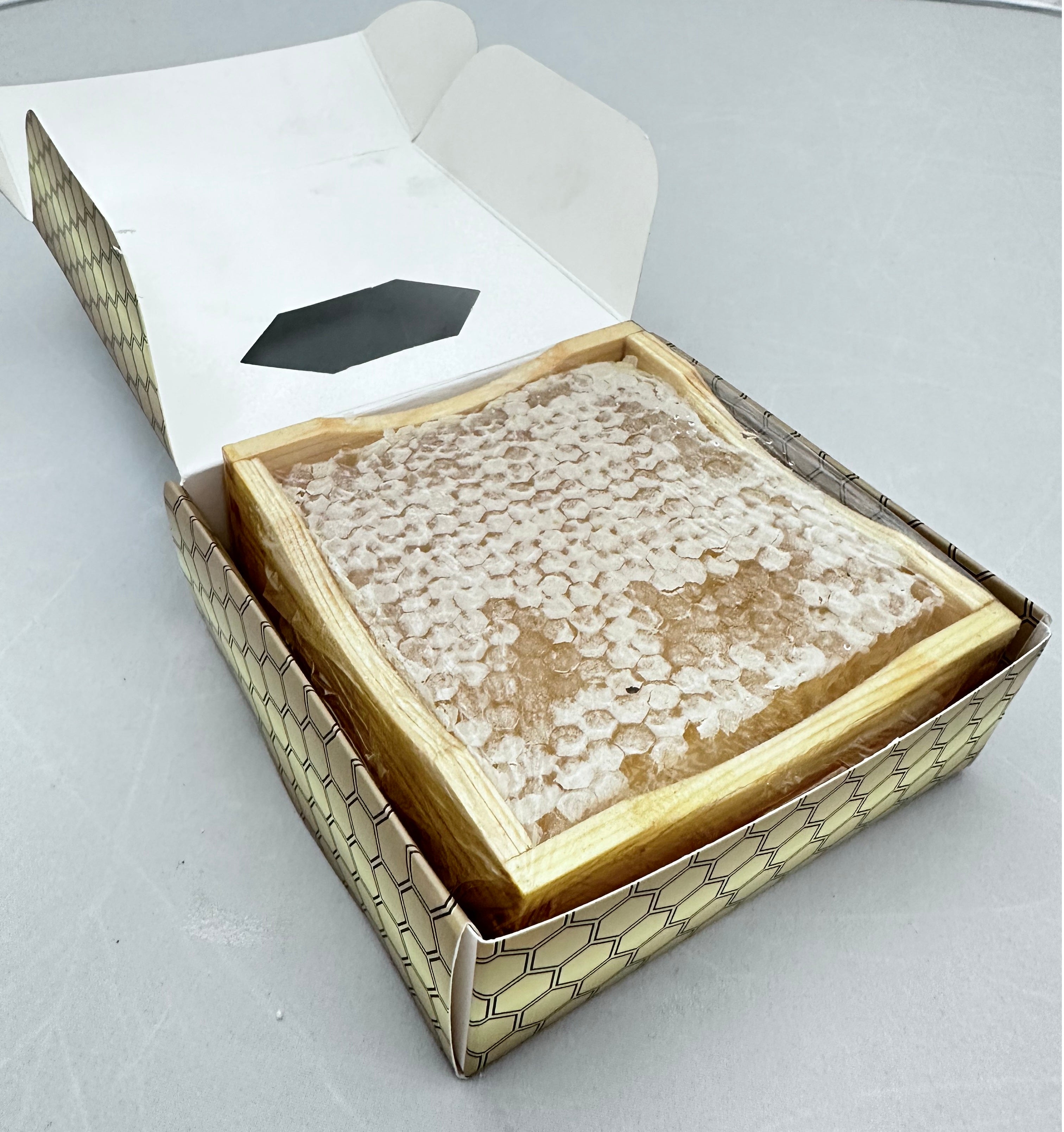 Premium Honeycomb Wooden Frames - Innovative Hexagon Design Set of 8 for Wall Decor, Photo Display & Home Decoration | Perfect for Living Room, Bedroom & Office Decorating