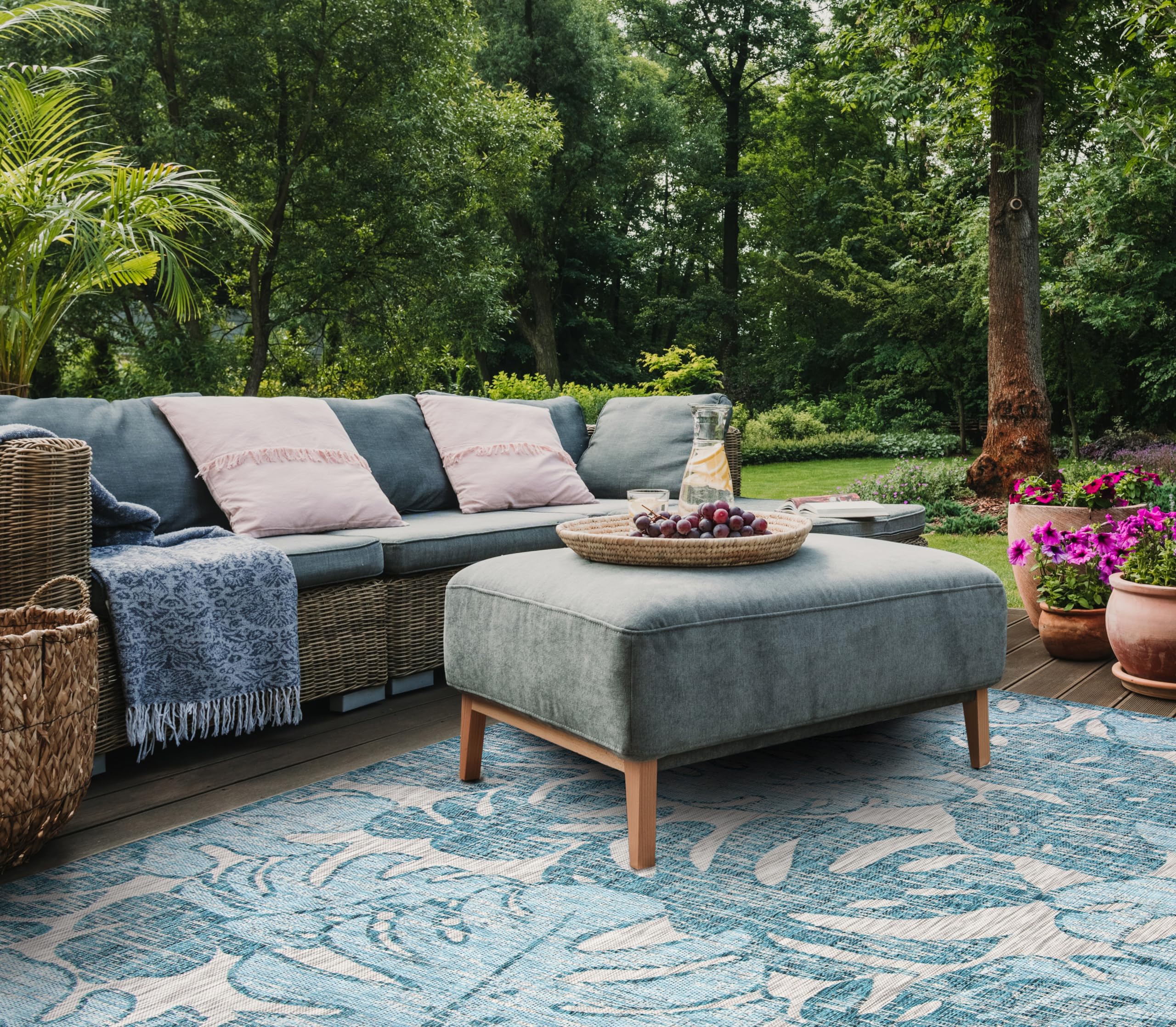 SAFAVIEH Courtyard Collection 8' x 11' Grey/Aqua Indoor Outdoor Waterproof Rug - Easy Clean, Stain Resistant Area Rug for Patio, Backyard, Mudroom, Deck & Poolside (CY8560)