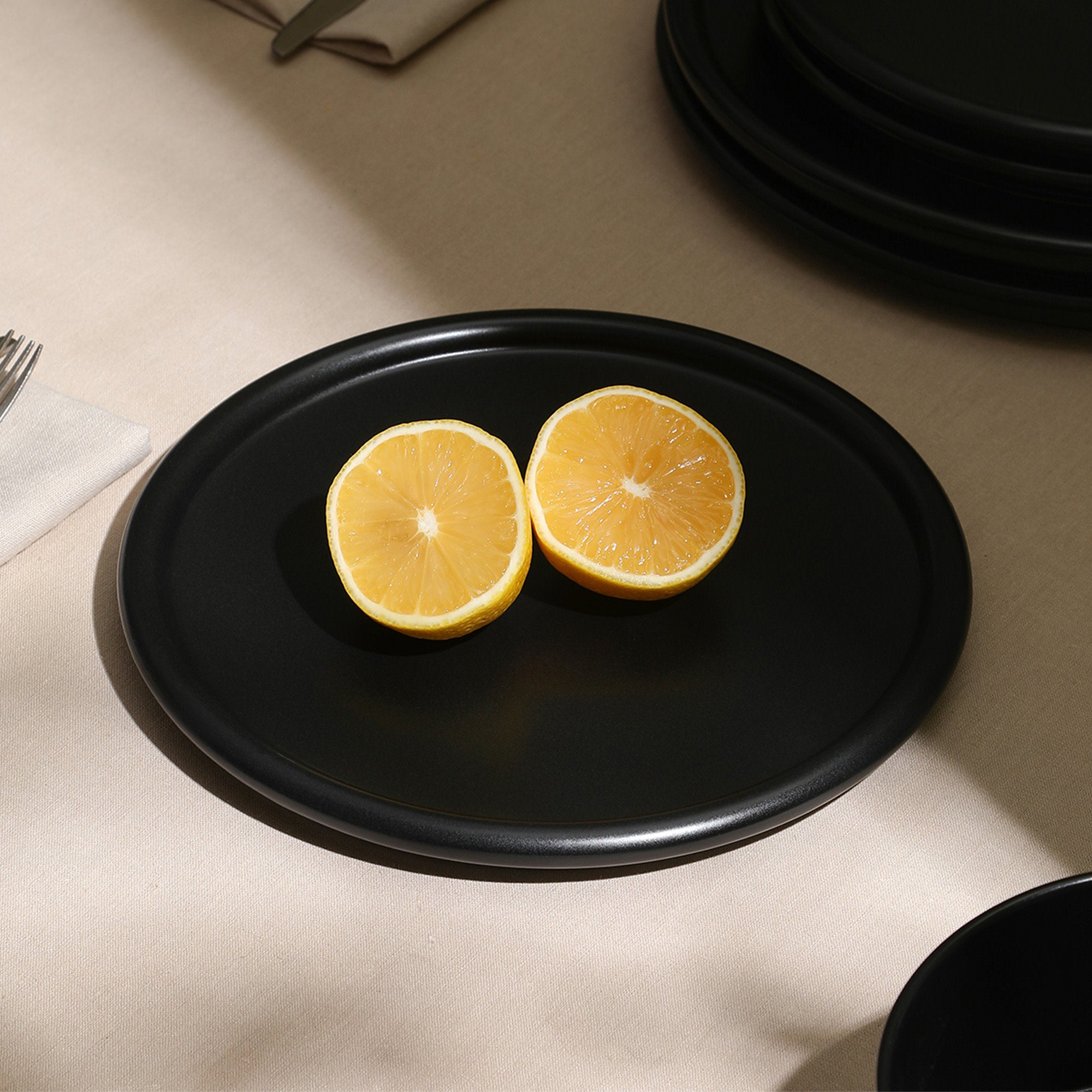 Eden Stoneware Salad Plate - Black | Elegant Dinnerware for Salads, Appetizers & Desserts | Perfect for Restaurants, Parties & Home Dining