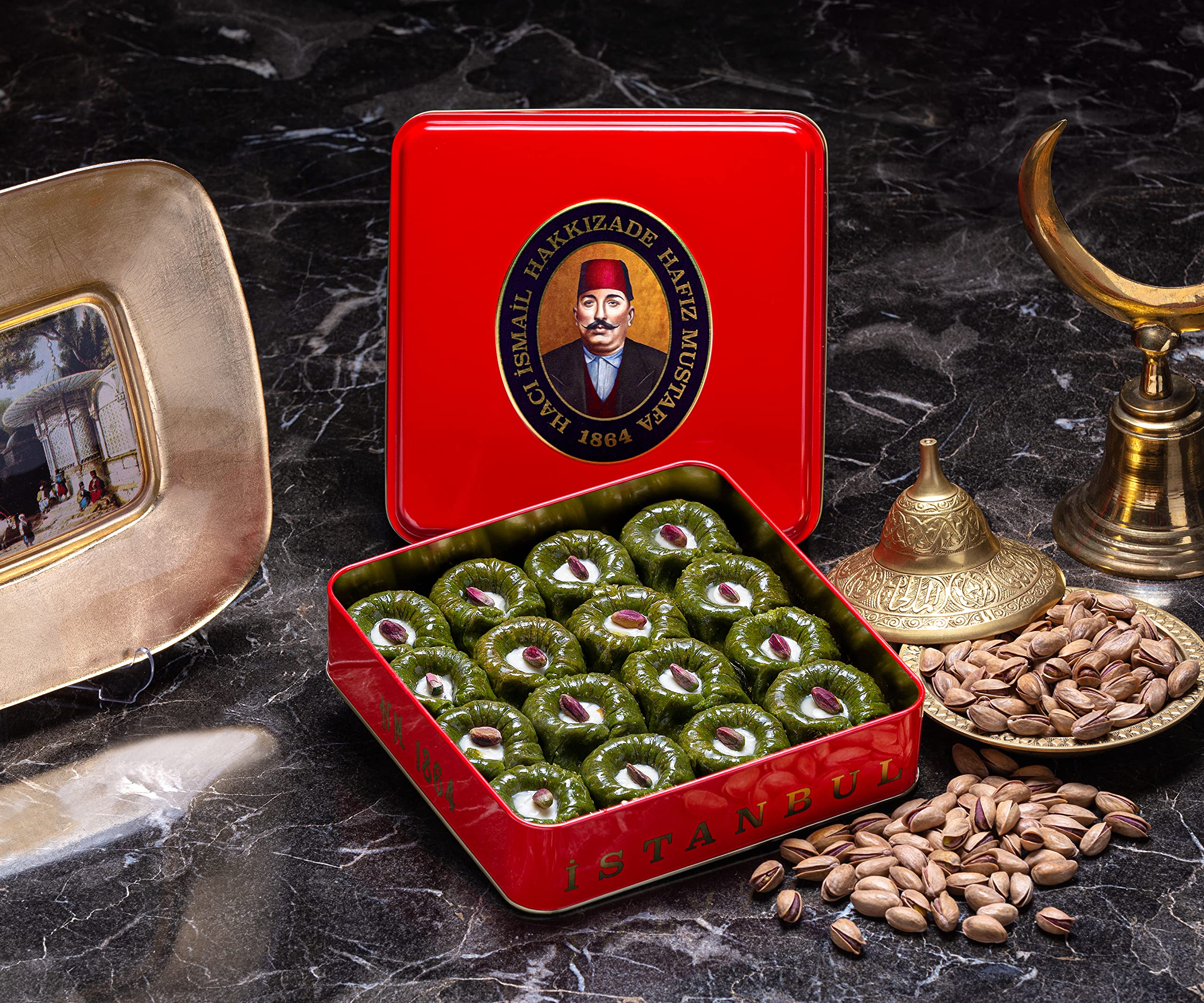 Premium Hafiz Mustafa 1864 Istanbul Baklava Pastry Gift Box - Authentic Turkish Baklava Dessert with Fresh Phyllo Dough, Pistachios, Hazelnuts & Walnuts - Perfect for Birthdays, Christmas Gifts, Dinner Parties & Holiday Celebrations