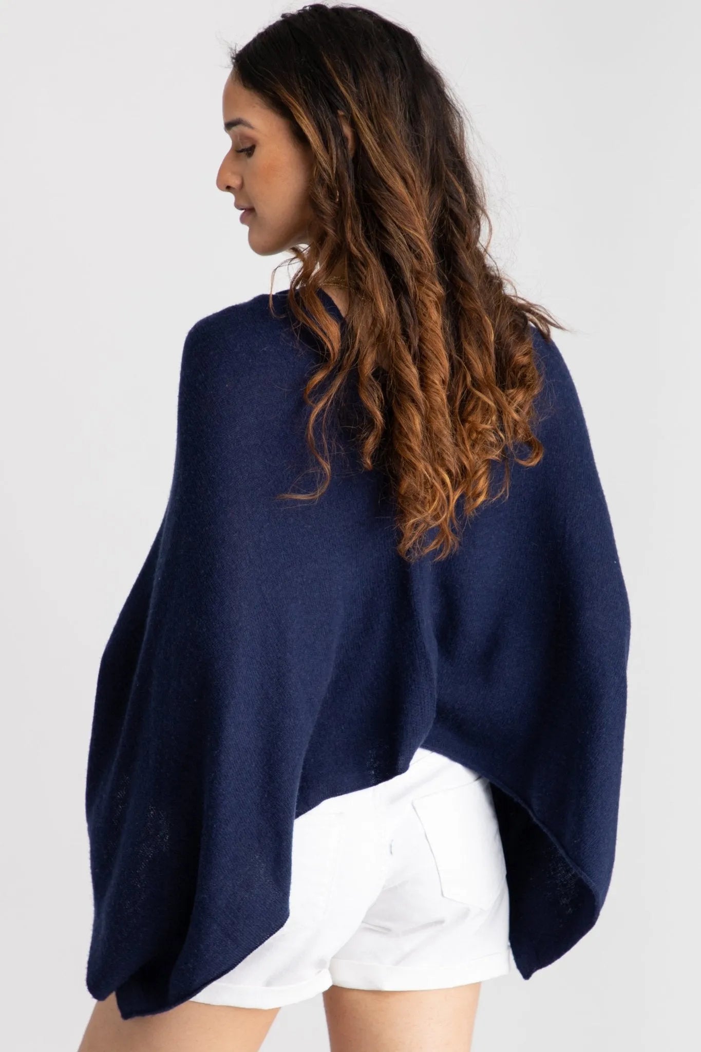 Luxury Heart Cashmere and Silk Poncho Shawl - Soft Warm Wrap for Women - Perfect for Winter, Travel, and Special Occasions