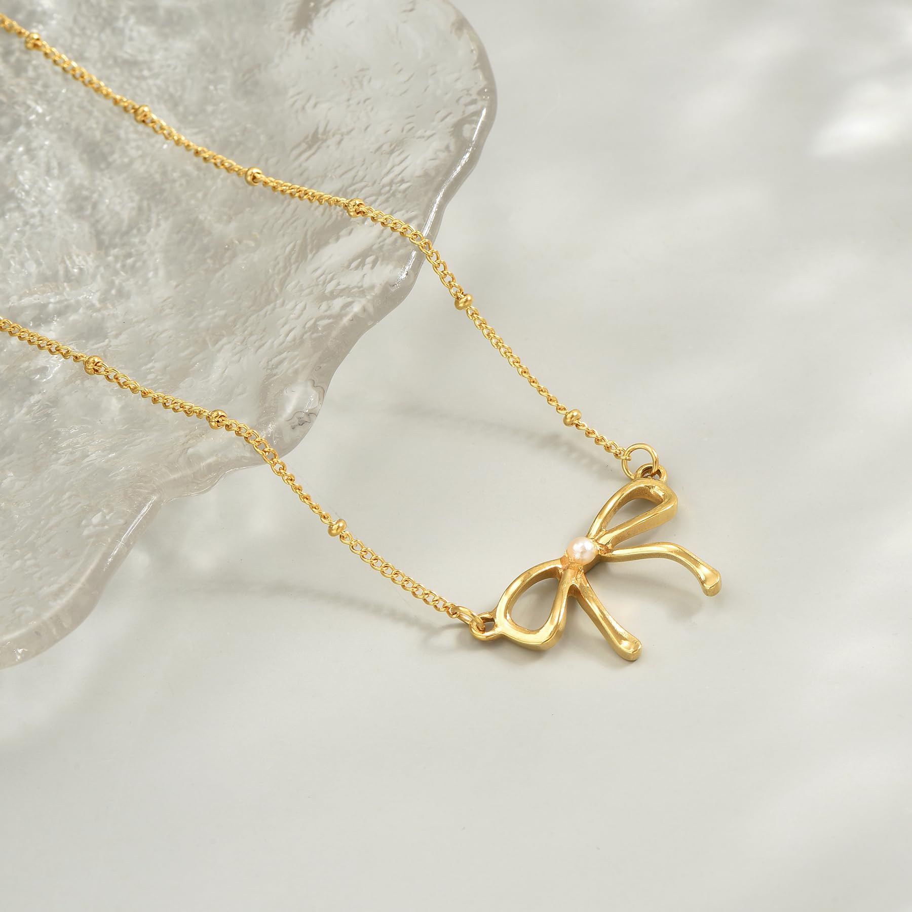 18K Gold Bow Pearl Necklace for Women - Elegant Jewelry Gift