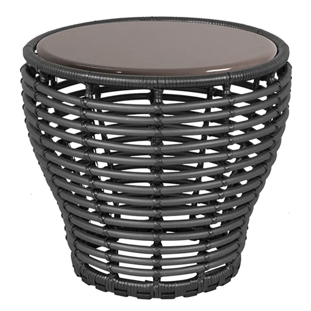 Outdoor Wicker Coffee Table - Small Round Basket Weave Side Table for Patio, Garden, or Balcony - Perfect for Relaxing with Coffee or Drinks
