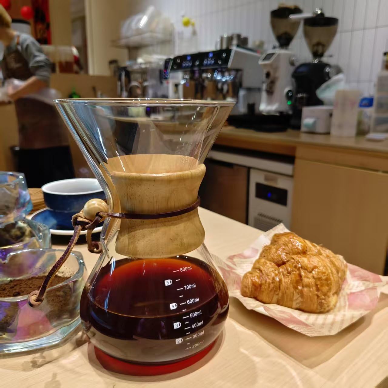 Subjectthree 8 Cup Pour Over Coffee Maker - Classic Glass Dripper Brewer with Heat-Resistant Carafe (28oz) - Perfect for Home Brewing, Office Use & Camping Coffee
