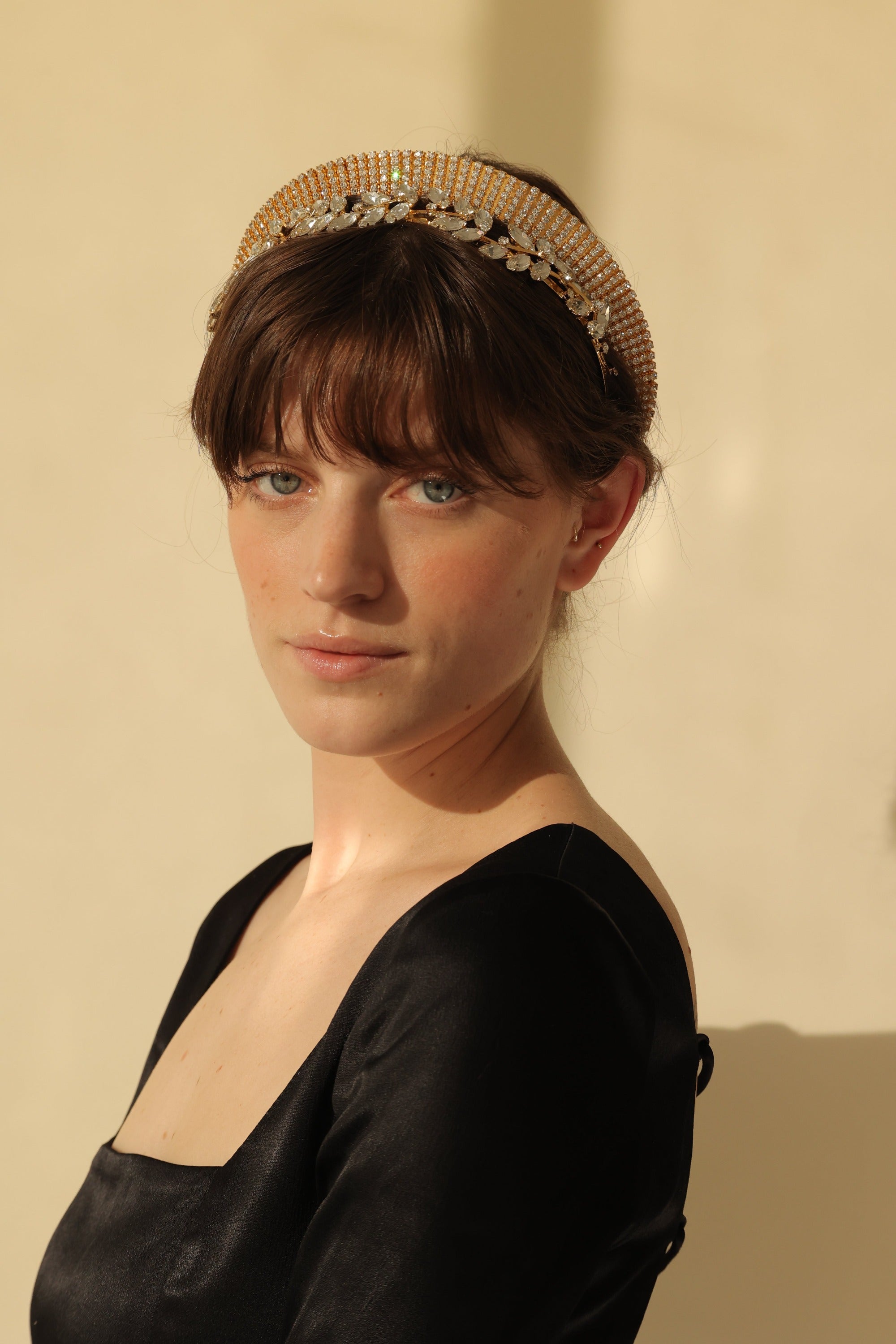 Leonia Crystal Crown - Elegant Rhinestone Tiara for Women | Perfect for Weddings, Prom, Pageants & Special Occasions