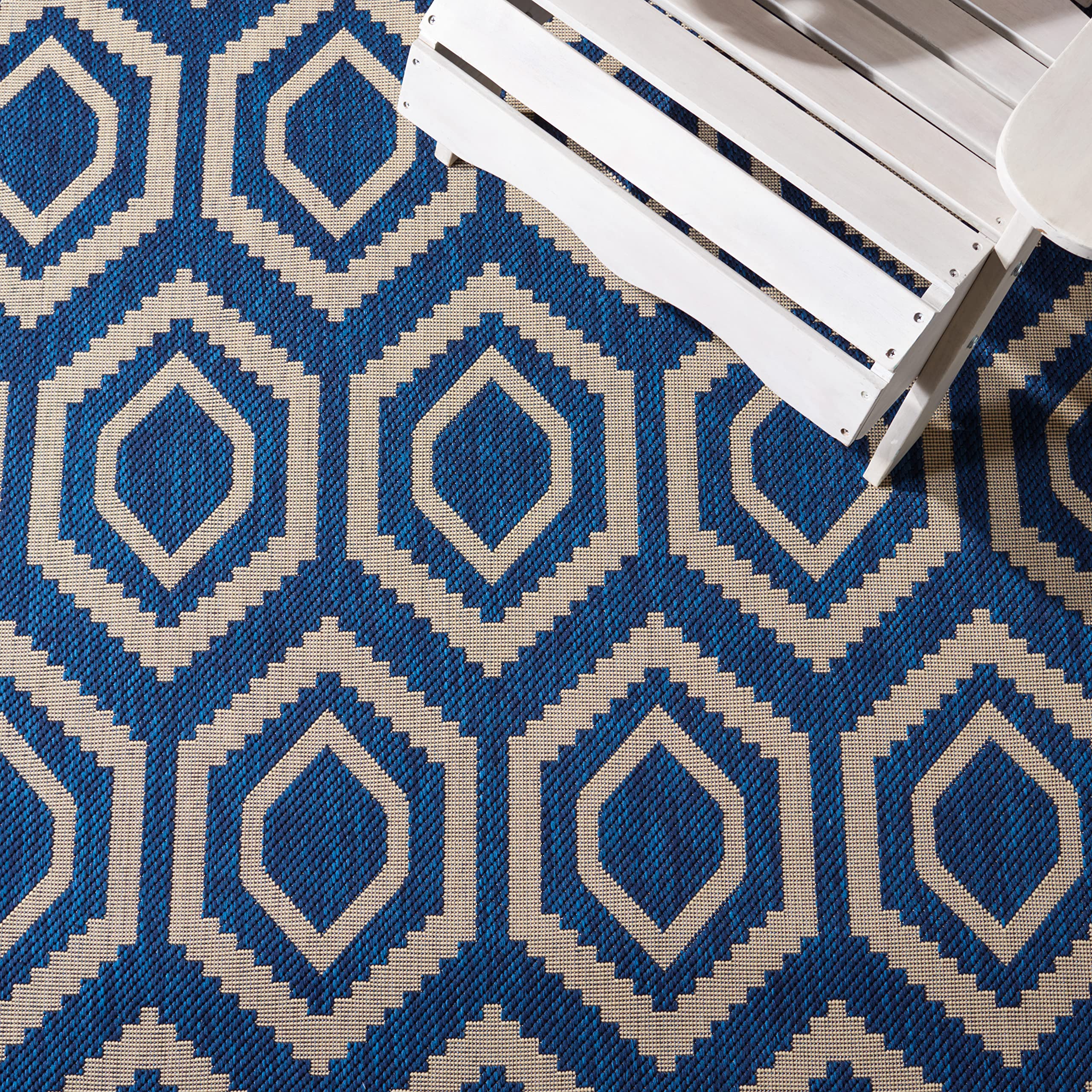 SAFAVIEH Courtyard Collection 8' x 10' Navy/Beige Indoor Outdoor Waterproof Rug - Easy to Clean, Stain Resistant Area Carpet for Patio, Backyard, Mudroom, Porch & Deck Decor