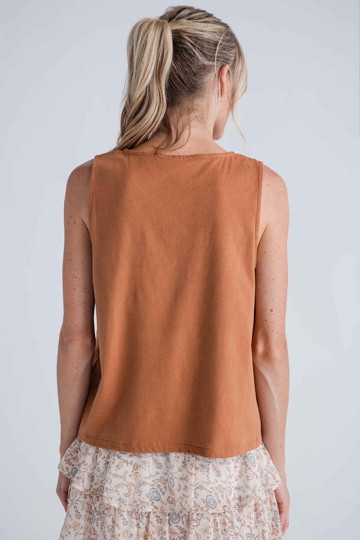 Relaxed Crop Knit Tank Top for Women - Soft Button Up Casual Shirt - Perfect for Summer Outfits, Beachwear & Layering
