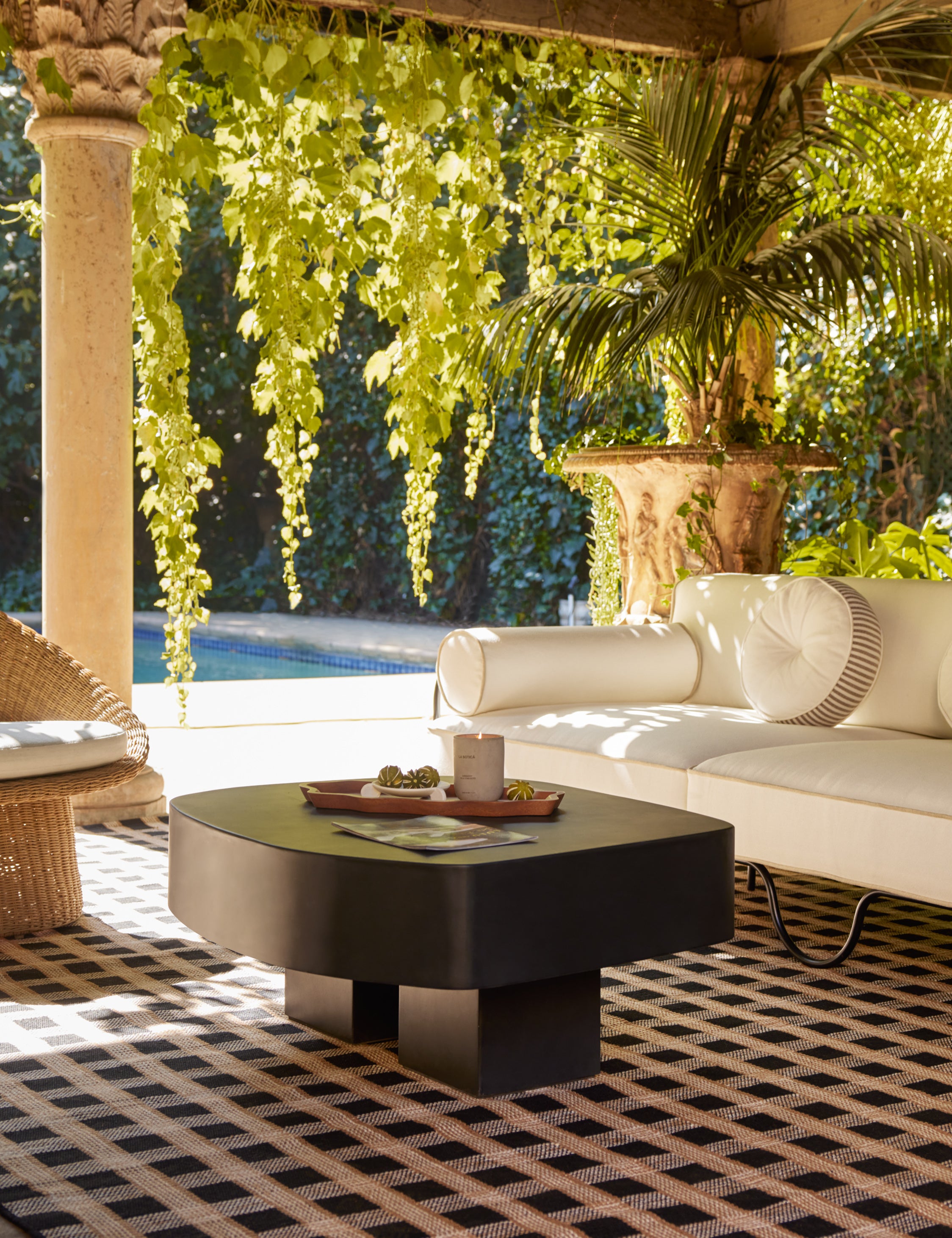 Sarah Sherman Samuel Armas Round Coffee Table - Indoor & Outdoor Use - Perfect for Patio, Living Room, and Garden Decor