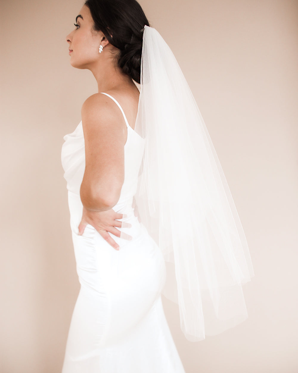 2 Layer Cut Edge Wedding Veil - Elegant Bridal Accessory for Ceremony, Photos & Reception | Perfect for Church, Beach & Outdoor Weddings