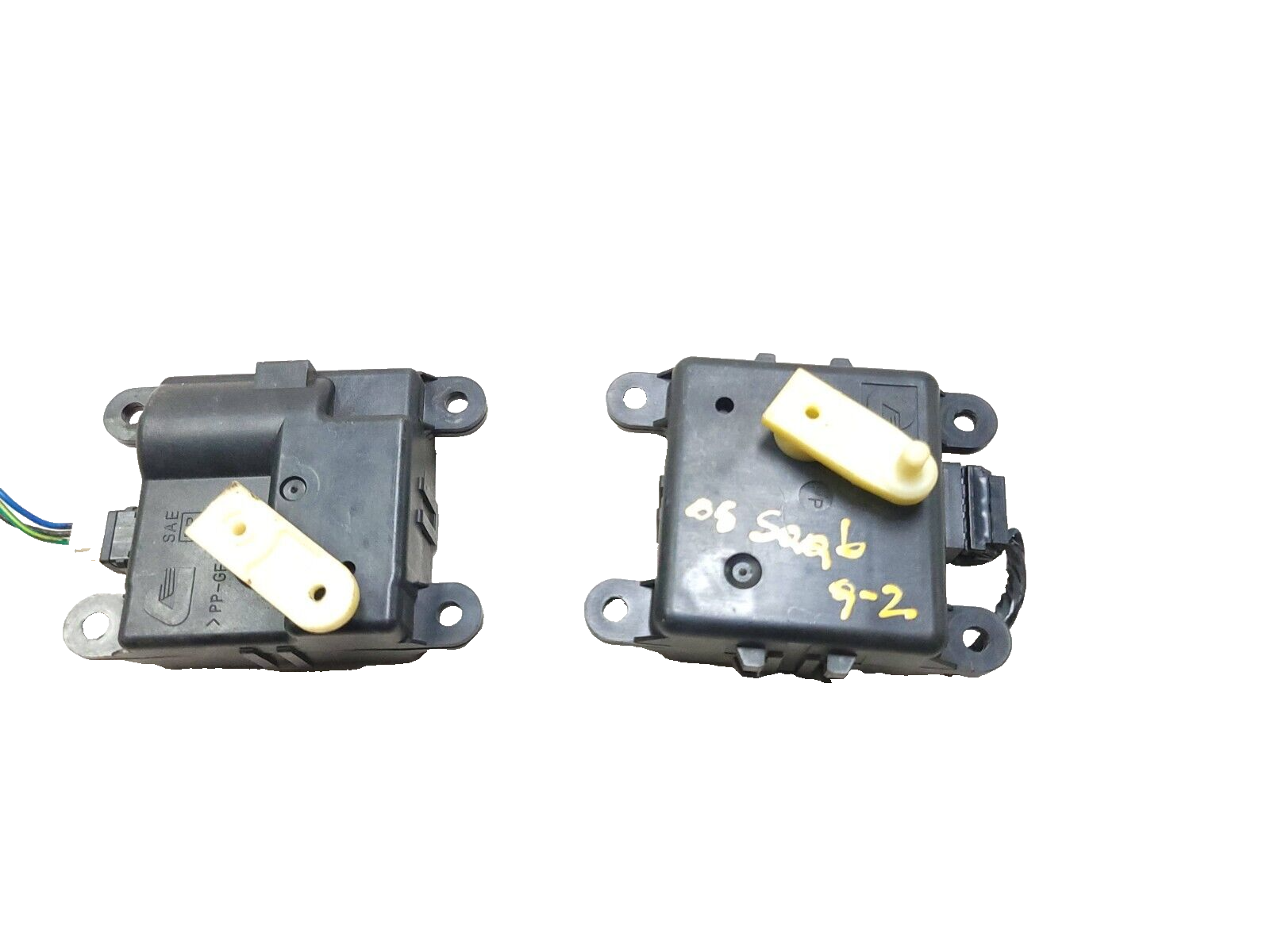 04 05 06 Saab 9-2X HVAC Heater Flap Vent Actuator Pair - OEM Replacement for Subaru WRX - Perfect for AC System Repair & Climate Control Maintenance