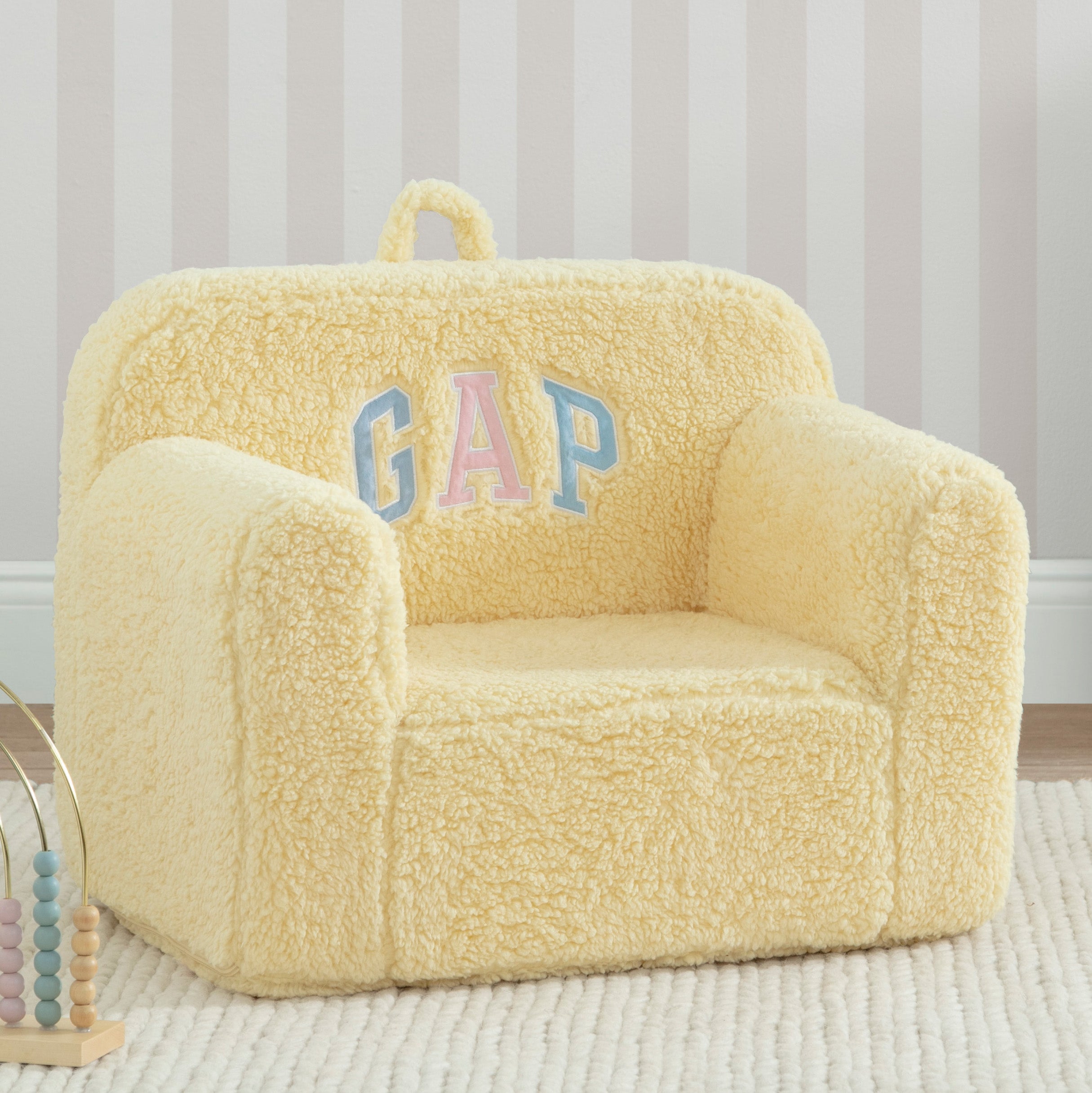 BabyGap Sherpa Chair - Cozy & Soft Plush Seat for Toddlers & Kids - Perfect for Nursery, Playroom & Travel