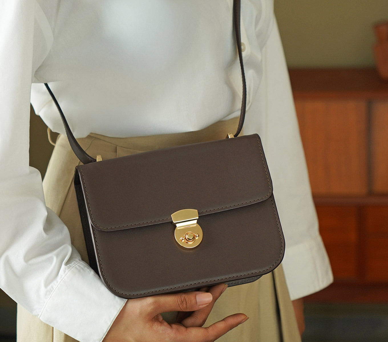 Fiona Bag - Stylish & Durable Crossbody Purse for Women | Fashionable Handbag for Work, Travel & Everyday Use | Perfect Gift for Her