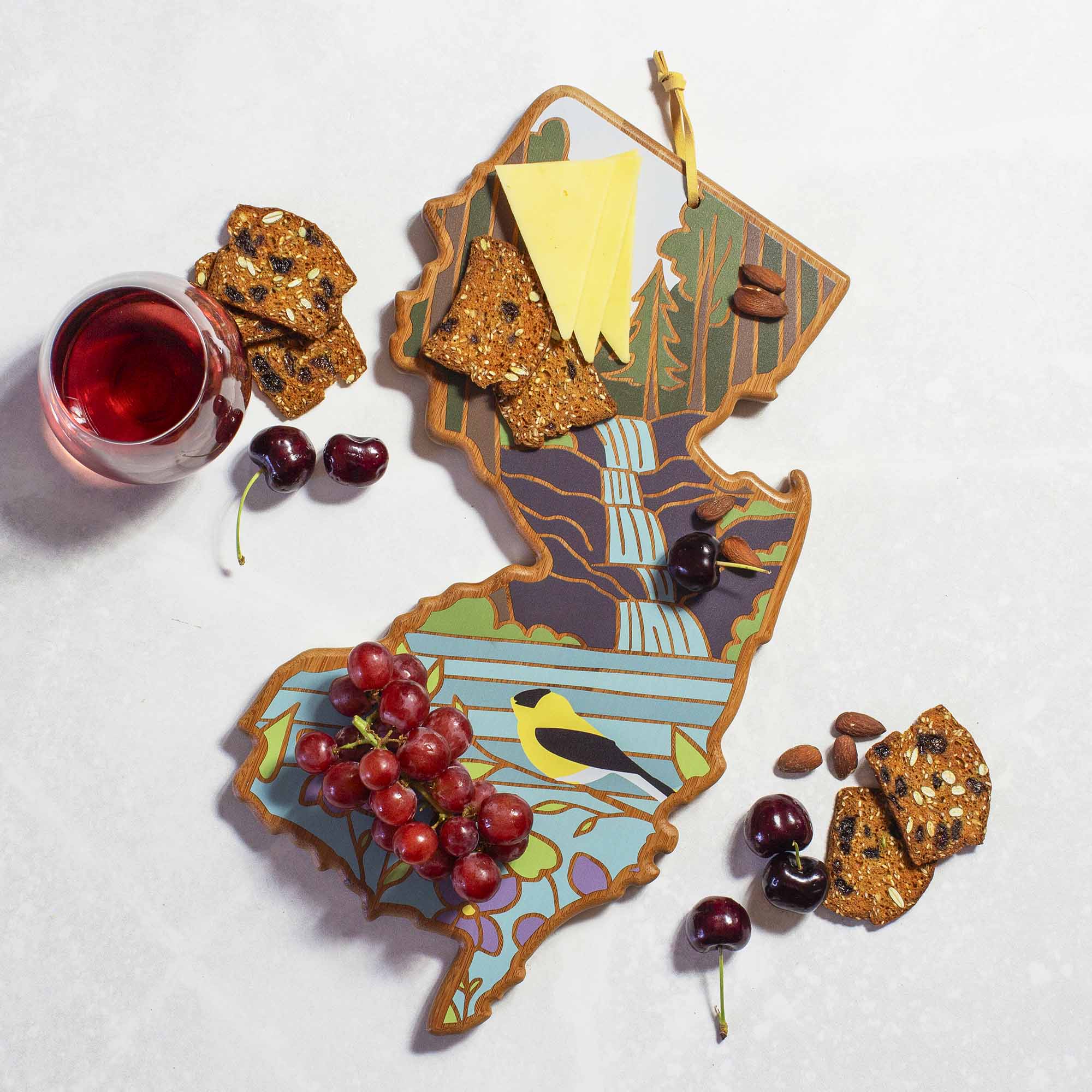Premium New Jersey-Themed Cutting Board with Summer Stokes Artwork - Durable Wooden Chopping Board for Kitchen, Home Decor & Gift Giving