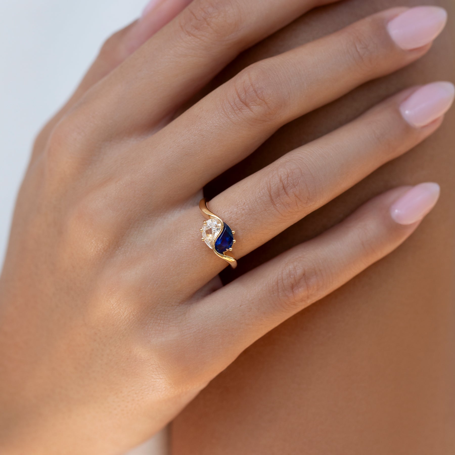 Exquisite Yin Yang Blue Sapphire & Diamond Ring for Women - Elegant Jewelry Gift for Anniversary, Engagement & Special Occasions