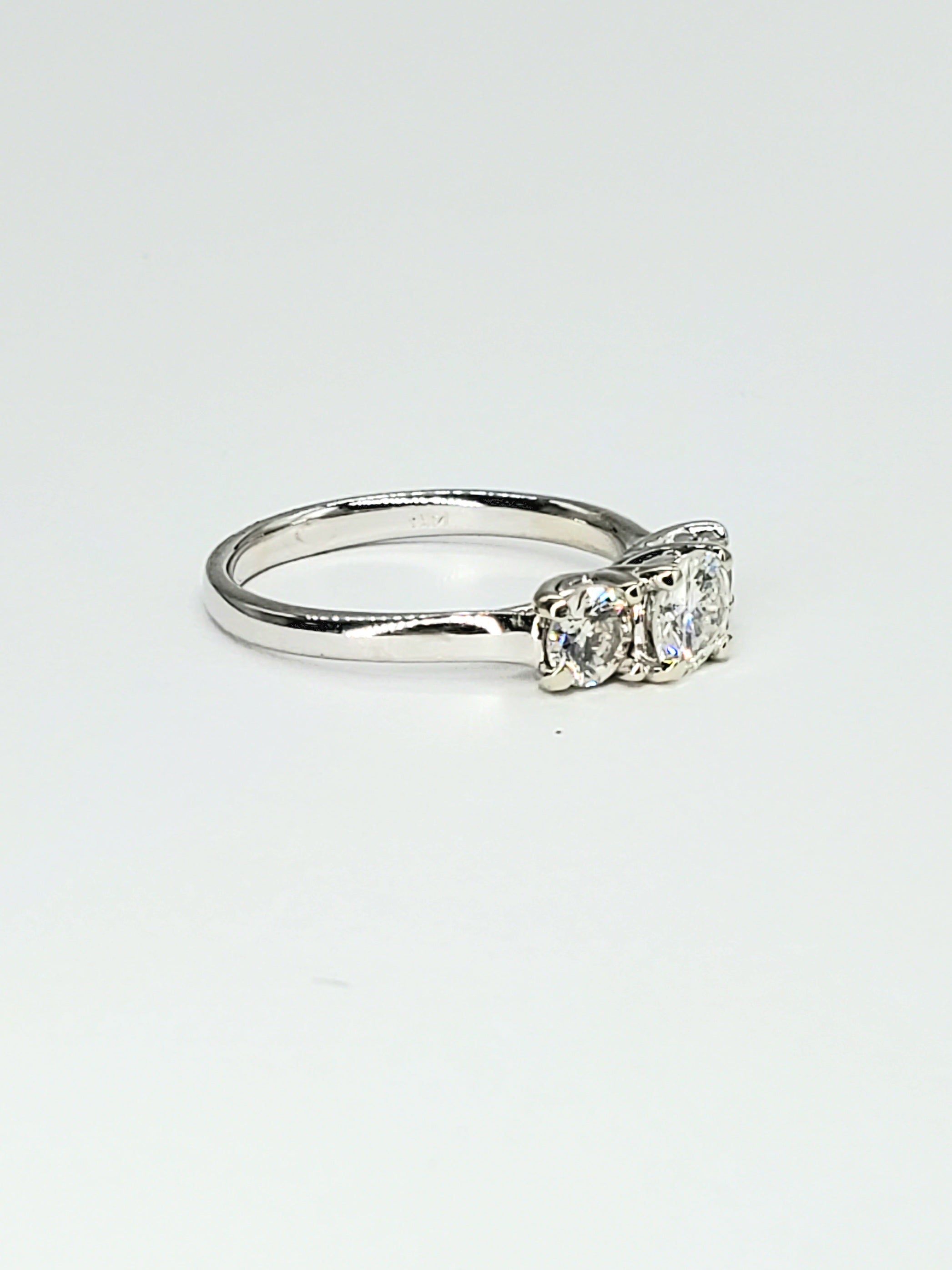 1.20ct 3 Stone Diamond Ring for Women - Elegant Solitaire Engagement & Wedding Band - Perfect for Proposals, Anniversaries, and Special Occasions