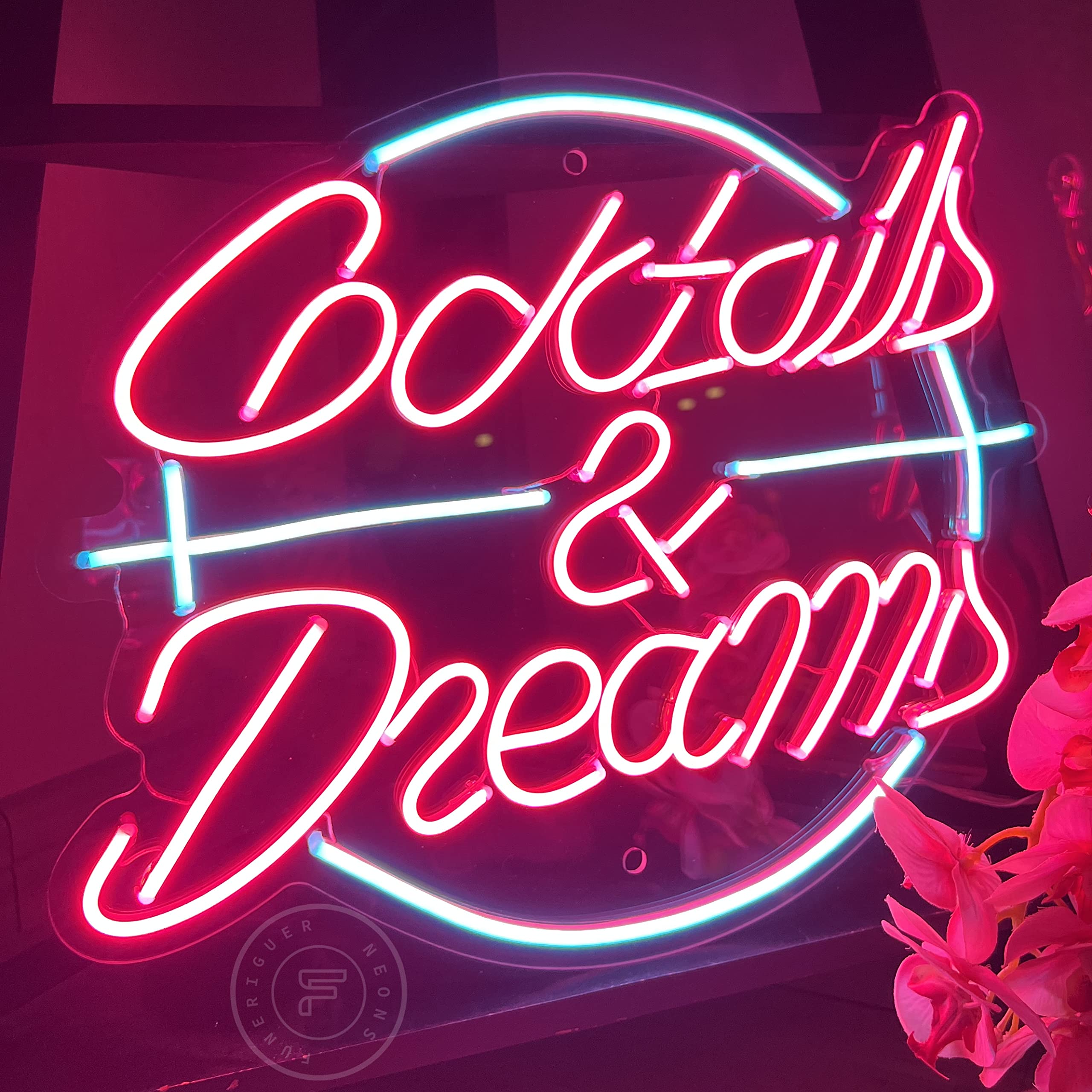 Cocktails and Dreams Neon Sign - LED Wall Decor for Home Bar, Club, Hotel & Cafe - Perfect for Wedding, Birthday Party & Gifts - Beautiful Cocktail-Themed Neon Light - Ideal for Home Decor, Man Cave, Game Room & Nightlife Venues