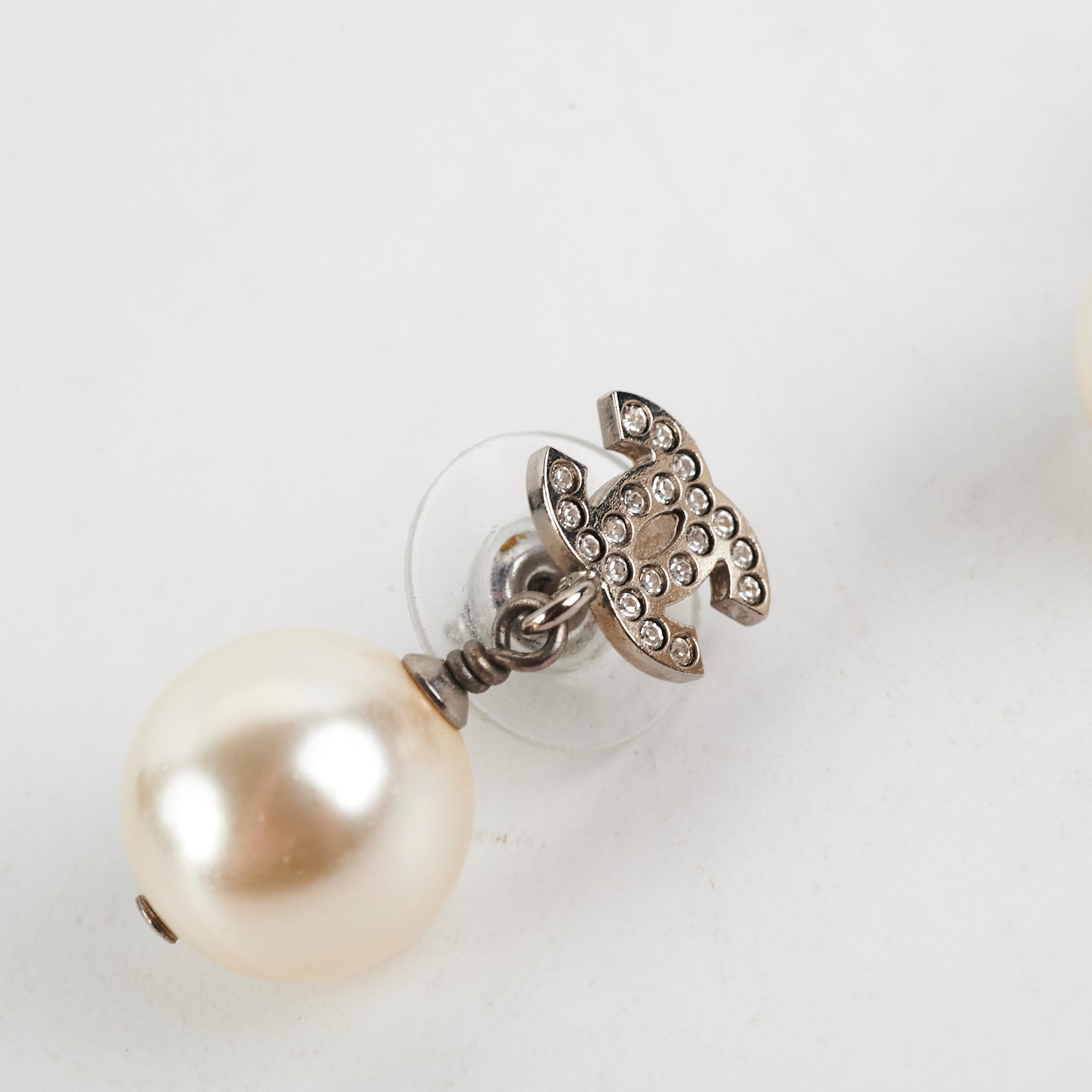 Chanel CC Logo Pearl Drop Earrings for Women - Luxury Fashion Jewelry Gift for Birthday, Anniversary & Special Occasions