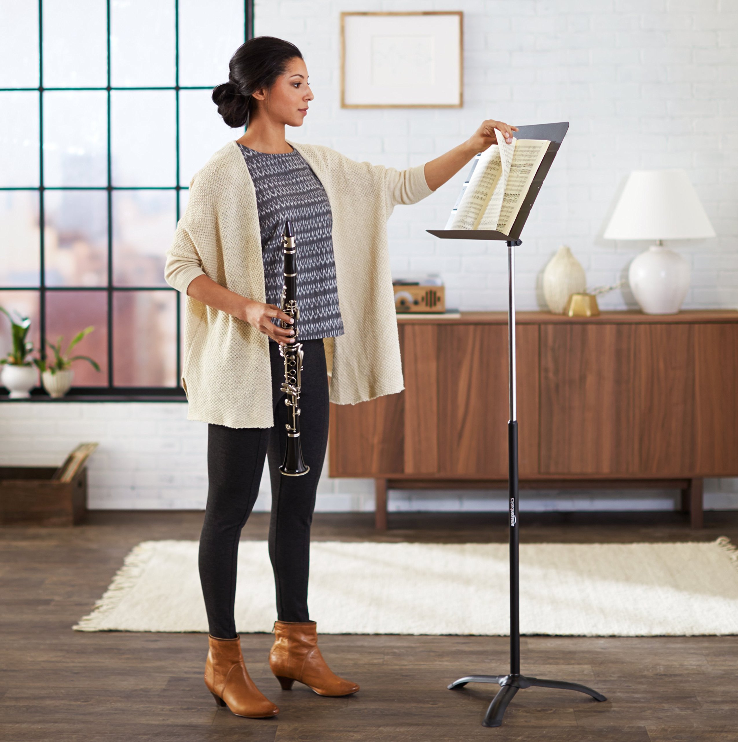 Amazon Basics Portable Sheet Music Stand - Lightweight & Adjustable Black Metal Stand for Musicians, Perfect for Piano, Violin, Guitar Practice at Home or School