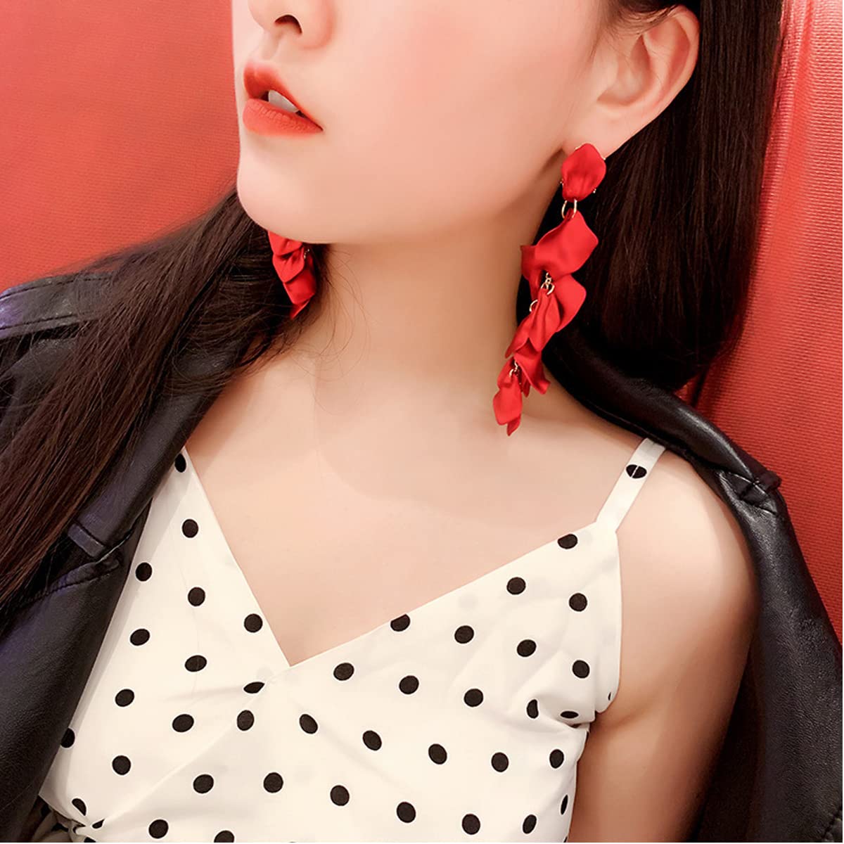 XYAYOU Acrylic Petal Dangle Earrings - Long Drop Rose Flower Earrings for Women, Fashion Boho Statement Jewelry - Perfect for Parties, Weddings, Date Nights & Special Occasions