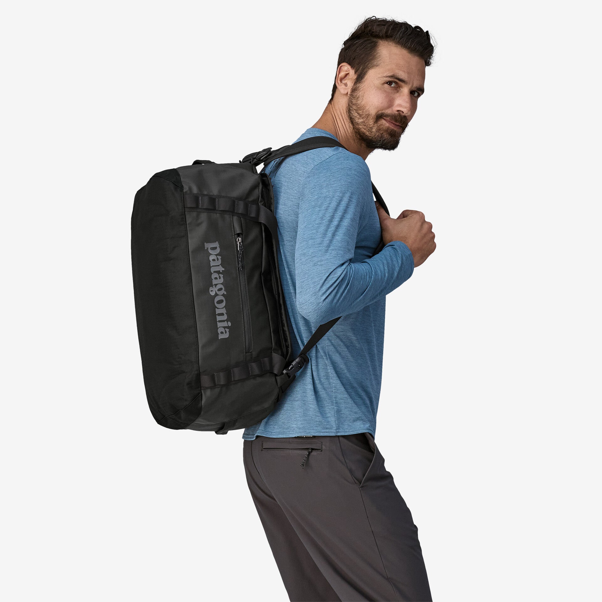 Black Hole® Duffel 40L - Waterproof Travel Duffel Bag for Camping, Hiking & Outdoor Adventures - Durable 40L Carry-On Luggage for Men & Women