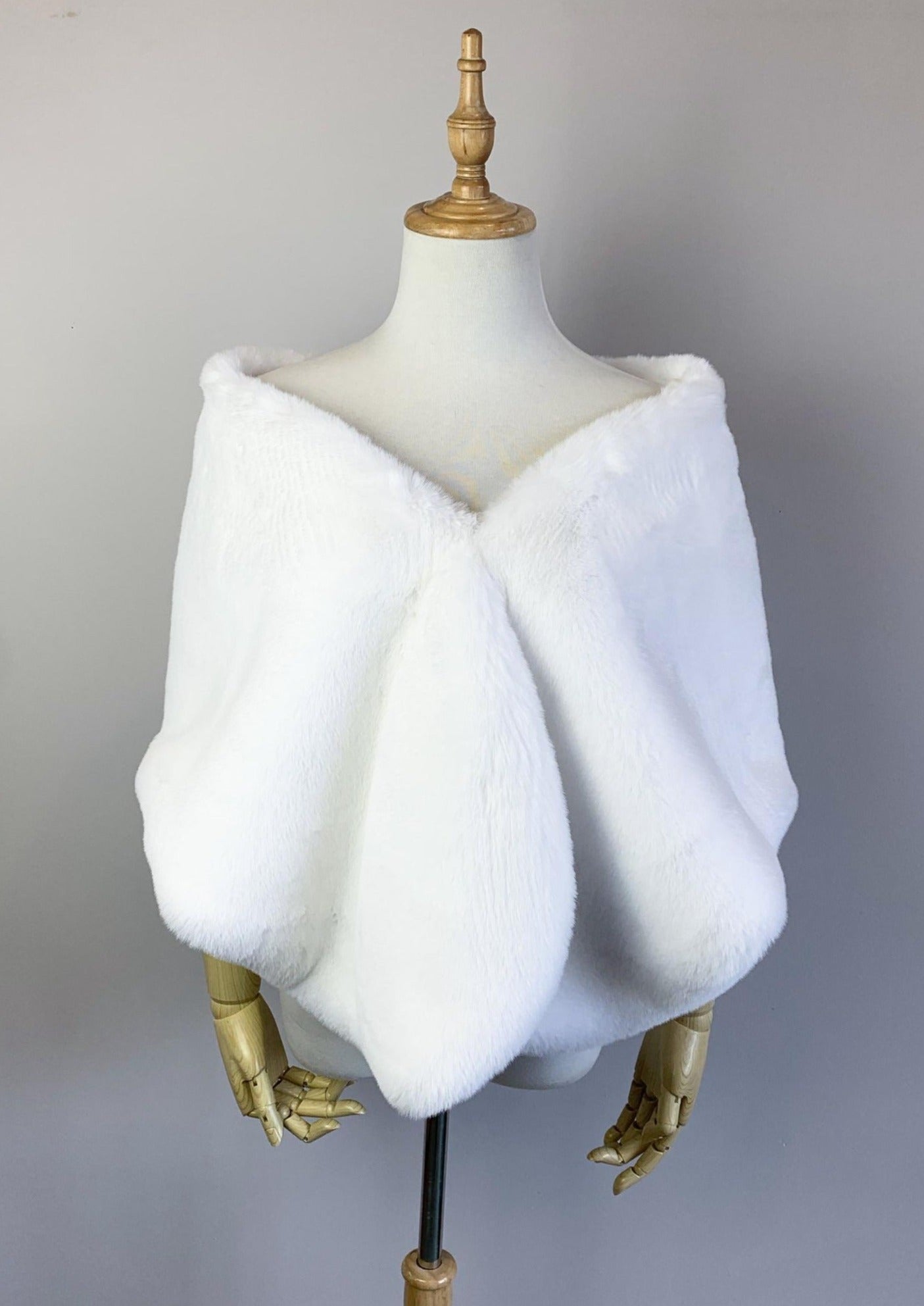 Ivory White Blush Fur Shawl Wrap - Butterfly Wht05 Ivy05 Blu05 - Elegant Winter Wedding Shawl, Evening Party Accessory, Bridal Shoulder Wrap, Fashionable Women's Outerwear