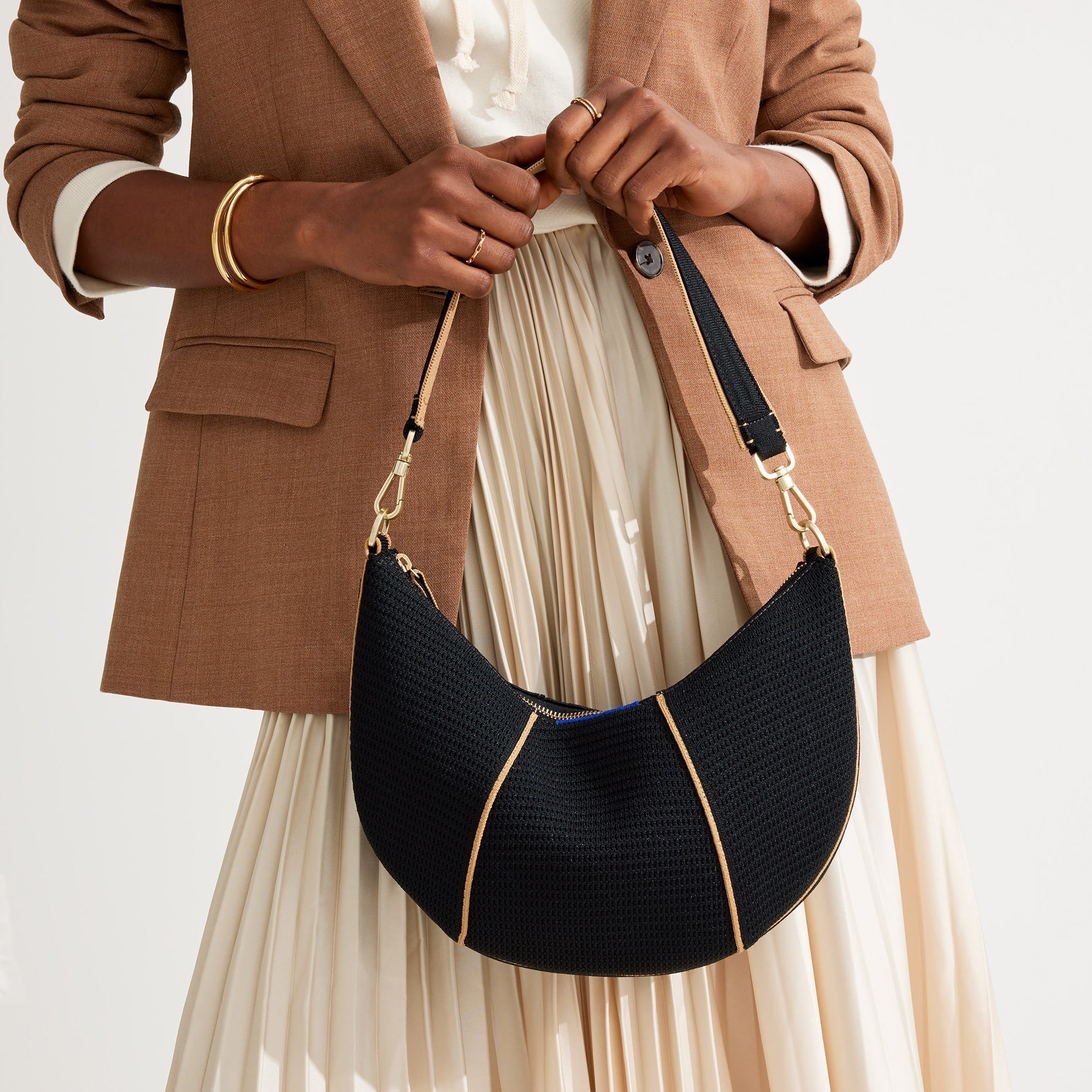 Stylish Black Crescent Bag for Women - Trendy Shoulder Handbag for Everyday Use, Work, and Travel | Fashionable & Functional Crossbody Purse