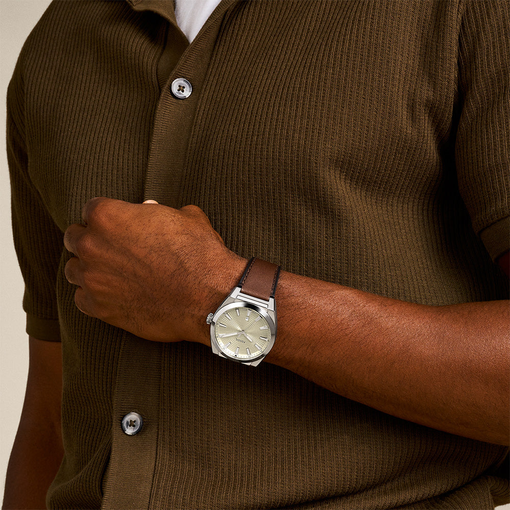 Fossil Everett FS6071 Men's Stainless Steel Chronograph Watch - Perfect for Business, Casual & Formal Wear