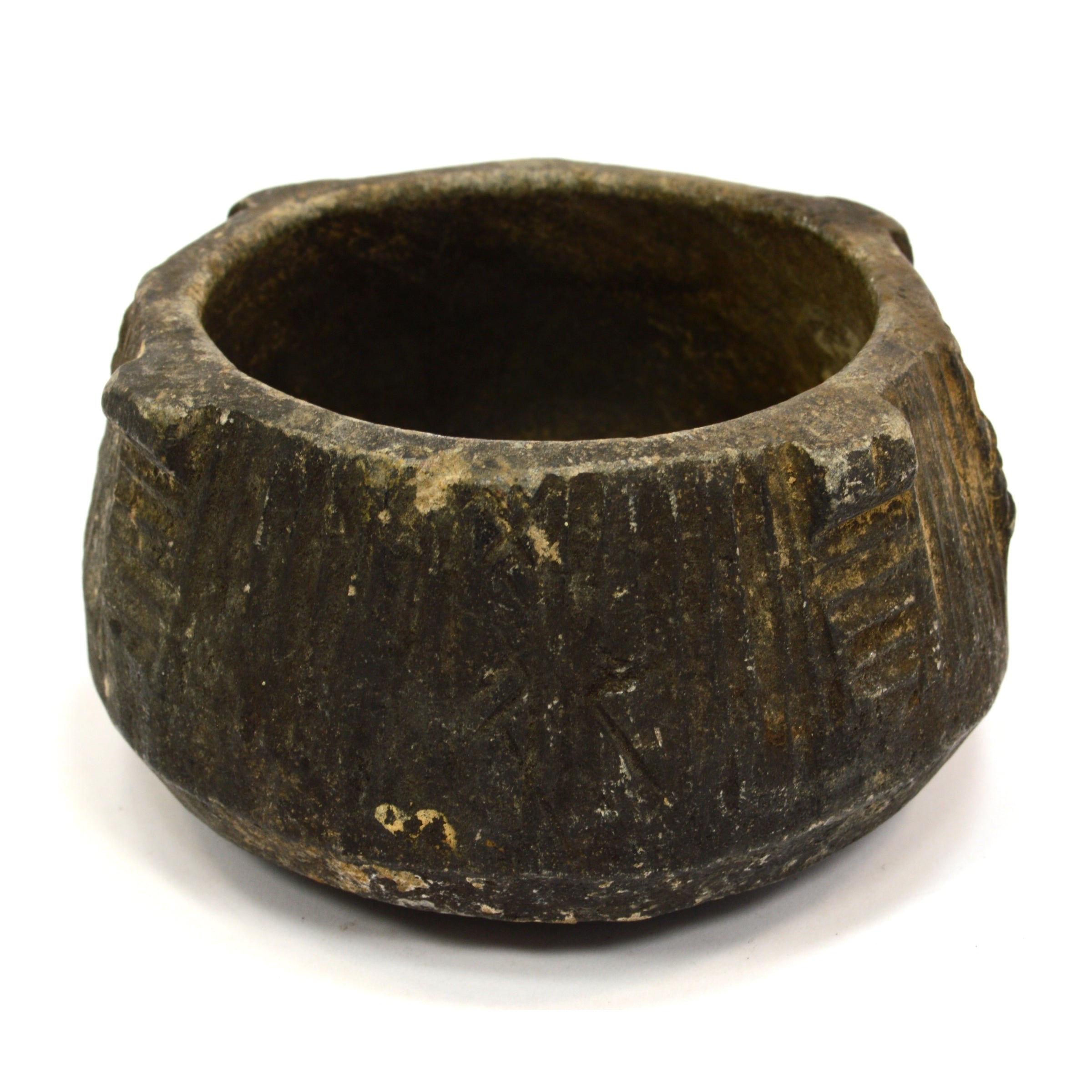 Ancient Pre-Columbian Steatite Bowl - Hand-Carved Black Soapstone with Nubs & Ribbed Design - Authentic Artifact for Home Decor, Meditation & Collectors