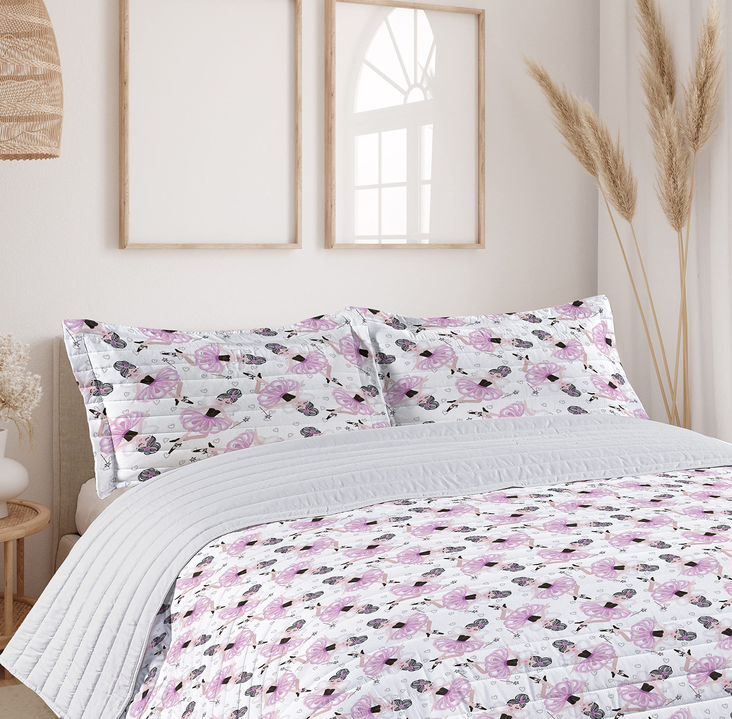 Ambesonne Ballet Microfiber Bedspread Set - Ballerina Characters with Wand, Cartoon Fantasy Art Print, Soft King Size Bedding Set with Pillow Shams & Comforter in Peach Pink White - Perfect for Girls' Bedrooms, Themed Decor, and Ballet Lovers