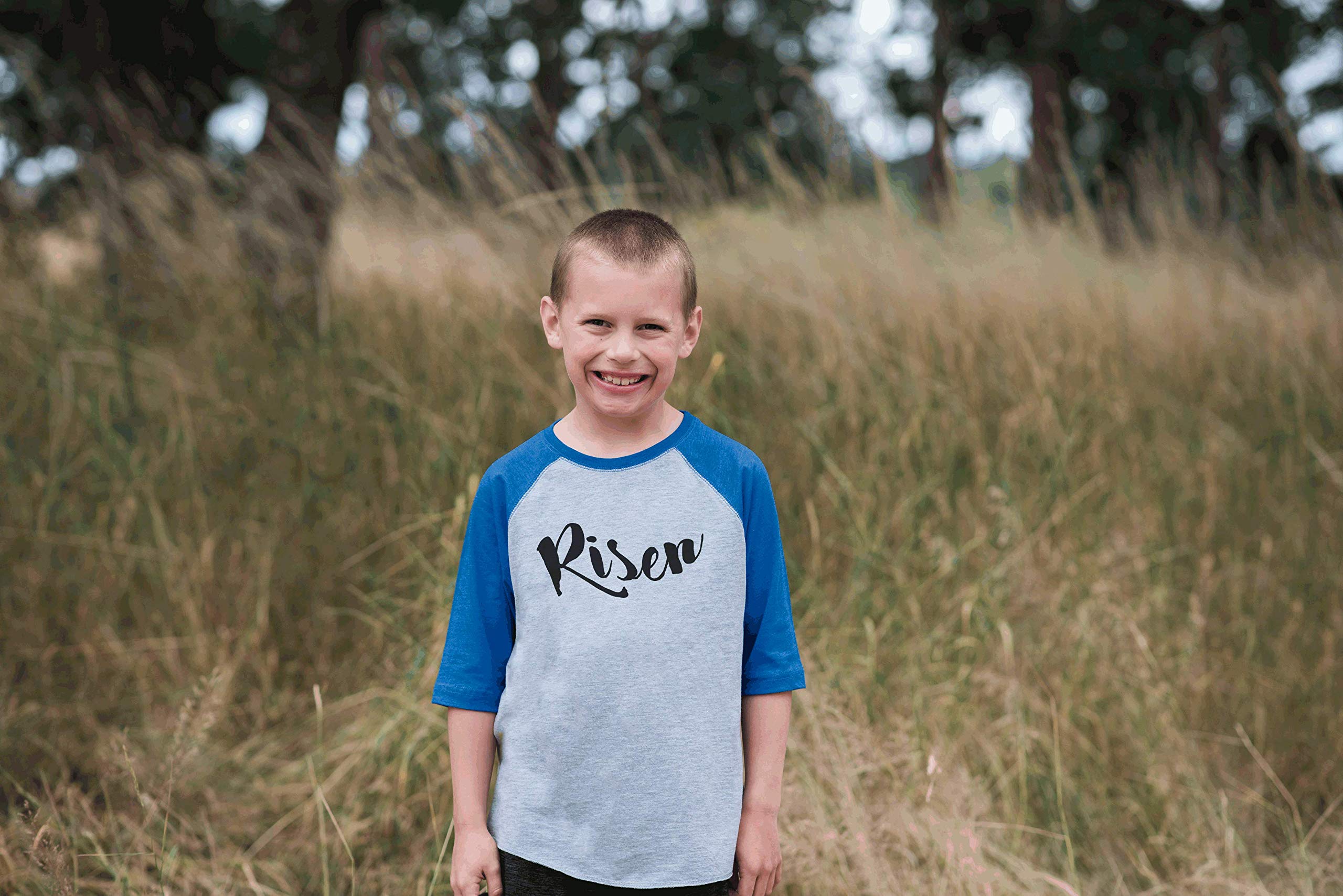 7 ate 9 Apparel Kids Risen Happy Easter Blue Raglan T-Shirt - Comfortable Easter Outfit for Boys & Girls - Perfect for Easter Egg Hunts, Church Services & Family Photos