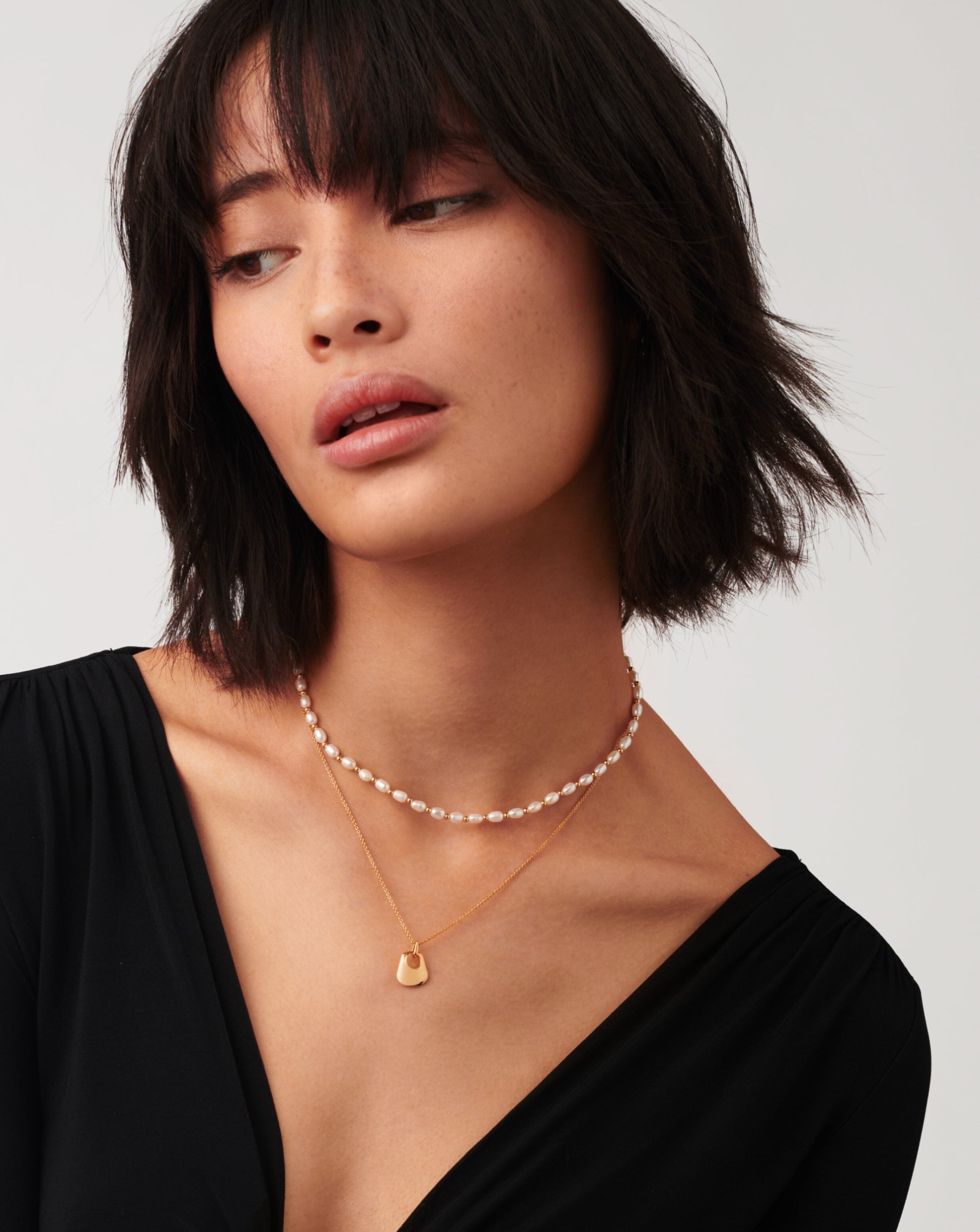 Hera Ridge Mini Pendant Necklace - 18k Gold Vermeil Jewelry for Women | Elegant Layering Necklace for Everyday Wear & Special Occasions