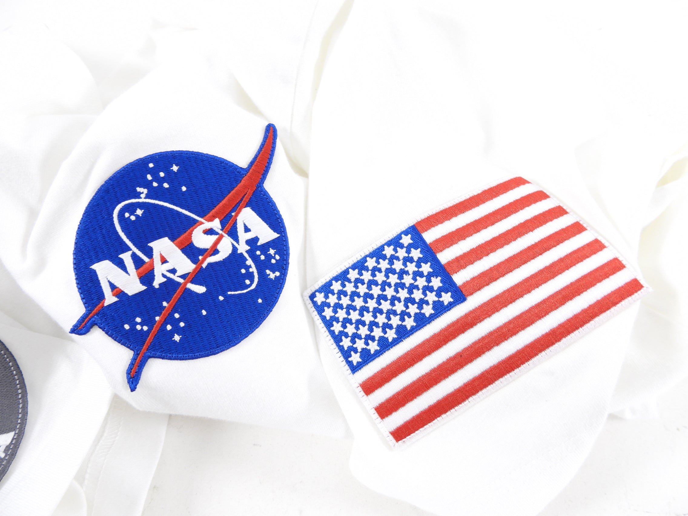 Balenciaga Unifit White Oversized NASA Patch T-Shirt for Men - Streetwear Fashion & Casual Wear - Perfect for Everyday Outfits and Urban Style