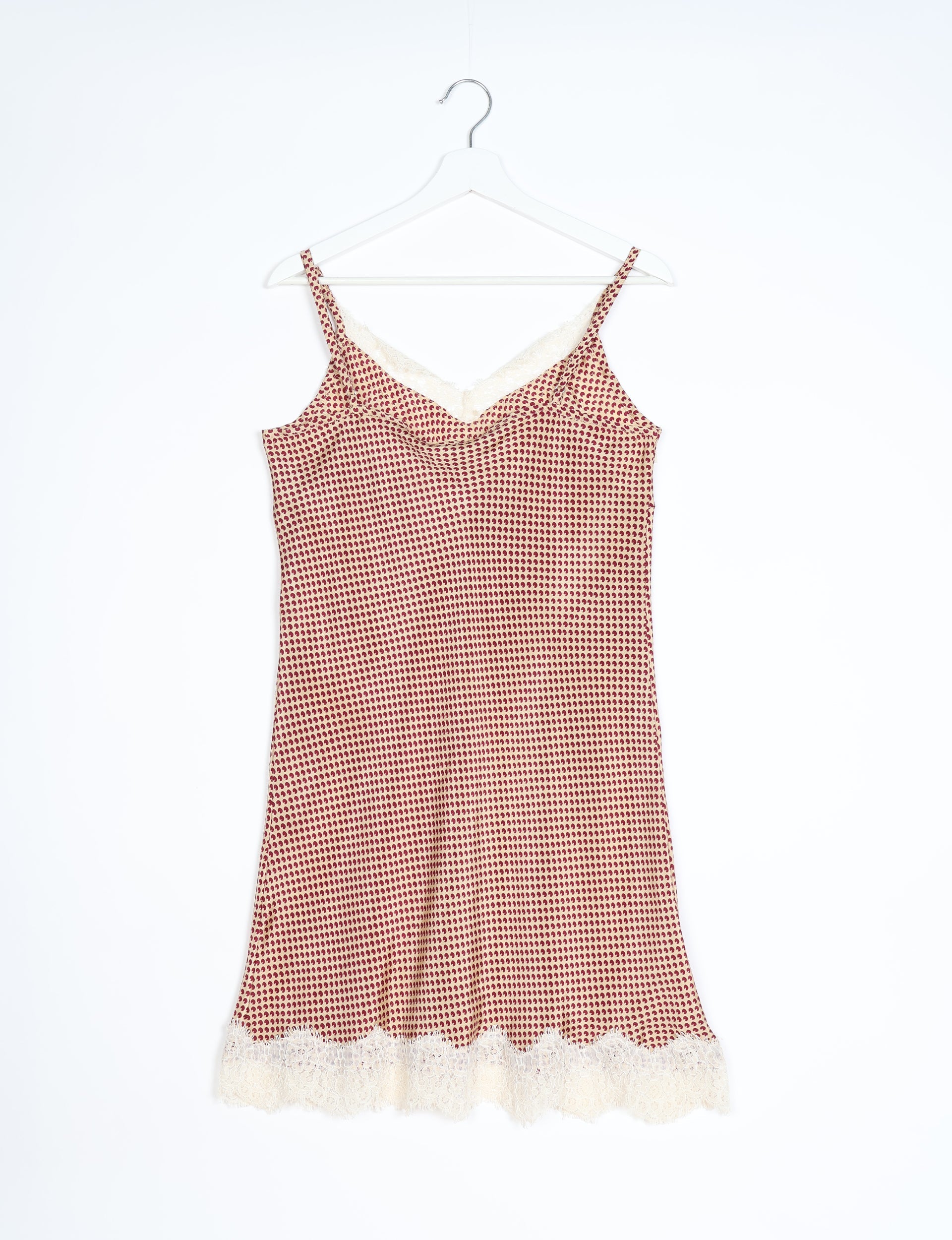 Comfortable Women's Night Dress Size L (16) - Soft Sleepwear for Relaxing at Home or Traveling