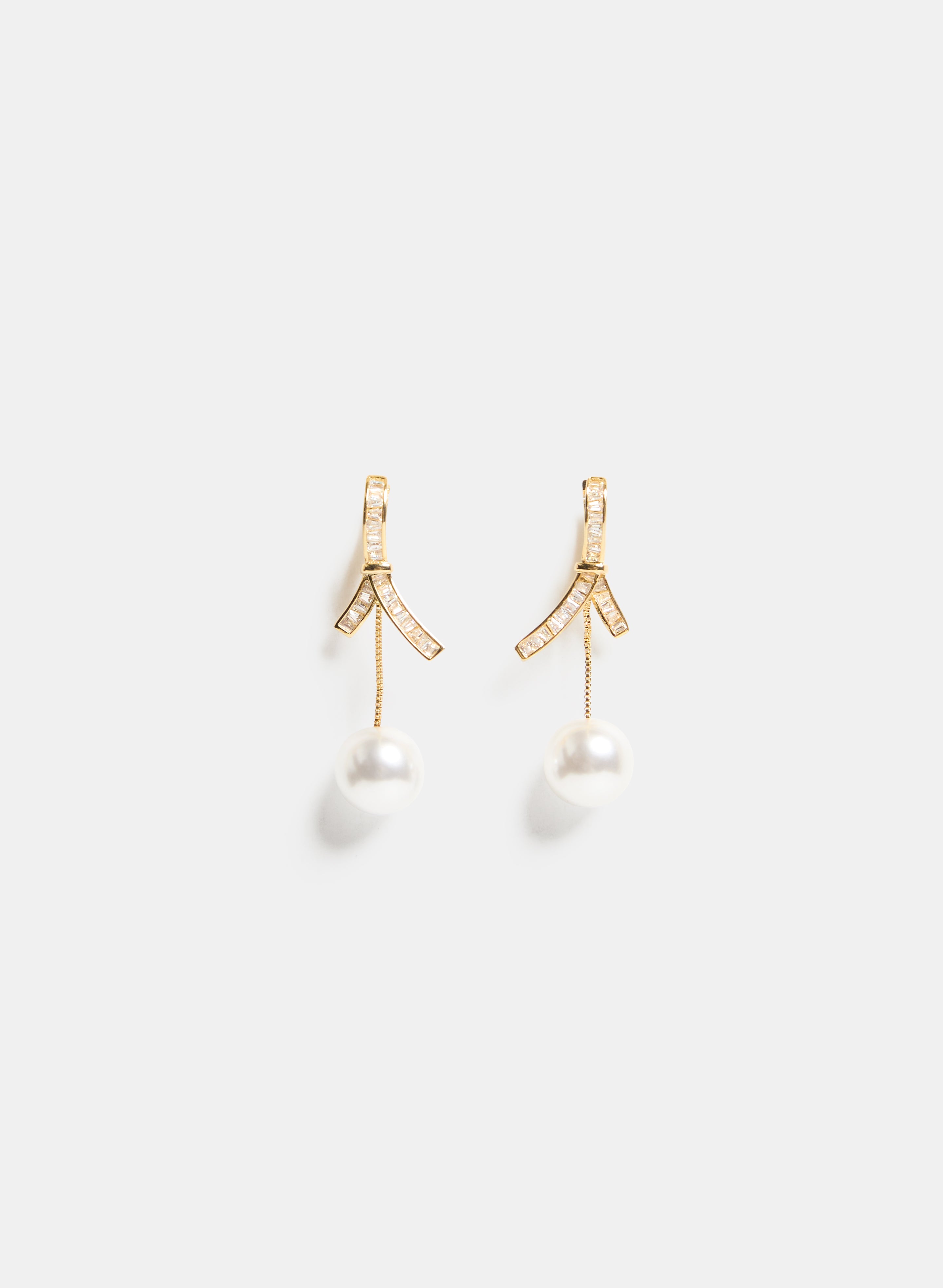 Elegant Cubic Zirconia Pearl Drop Earrings for Women - Perfect for Weddings, Parties & Special Occasions