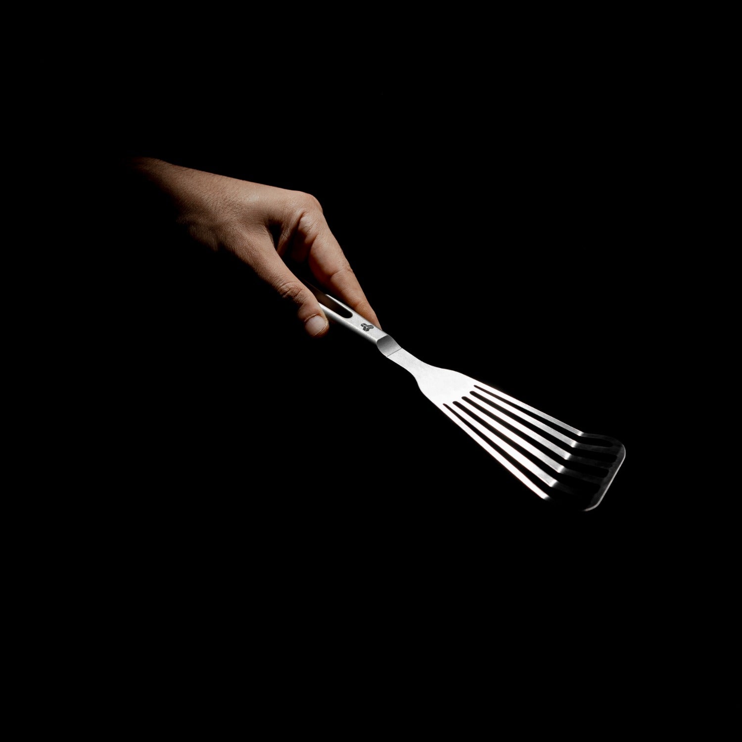 Premium Titanium Fish Spatula - Non-Stick, Durable & Lightweight Kitchen Tool for Grilling, Flipping & Serving Fish - Perfect for BBQ, Camping & Home Cooking