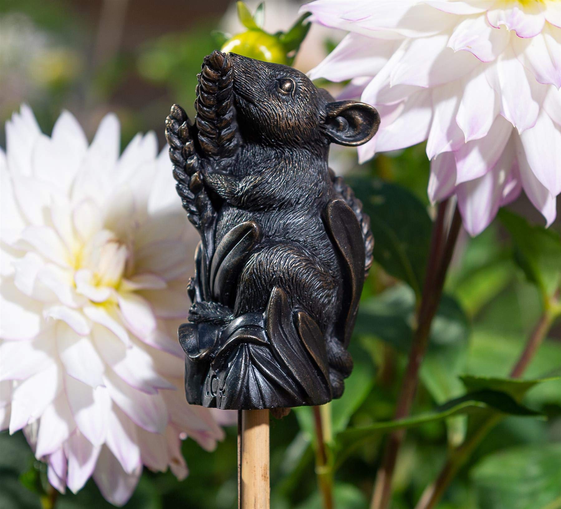 Handmade Harvest Mouse Stake Topper for Flower Pots - Cute Garden Ornament & Outdoor Decor - Perfect for Patio, Lawn, and Backyard Landscaping