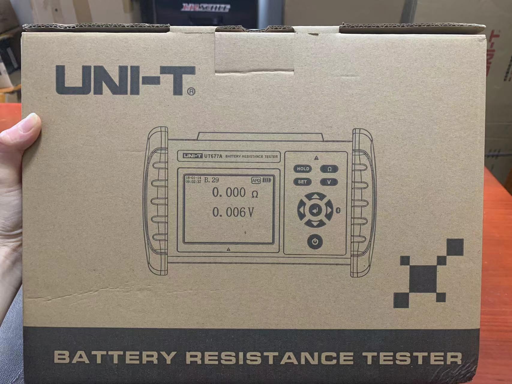 UNI-T UT677A Battery Internal Resistance Tester - True 4-Wire AC Resistance Meter for Lead-Acid & Lithium Batteries with Voltage and Temperature Measurement - Perfect for Automotive, Solar Power & Industrial Battery Maintenance