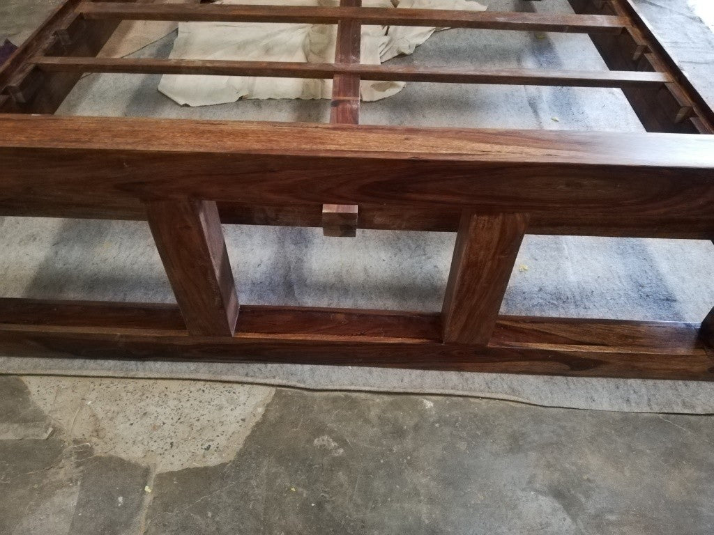 Hand Carved Indian Solid Wood Sheesham King Size Bed Frame in Rich Brown - Perfect for Master Bedrooms, Guest Rooms & Rustic Home Decor