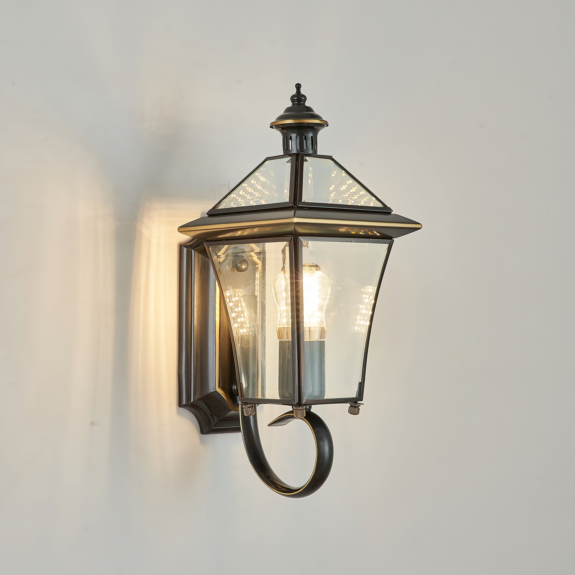 Outdoor Courtyard Decorative Wall Lamp - Waterproof LED Garden Lighting for Patio, Porch & Backyard - Perfect for Evening Ambience & Landscape Accent