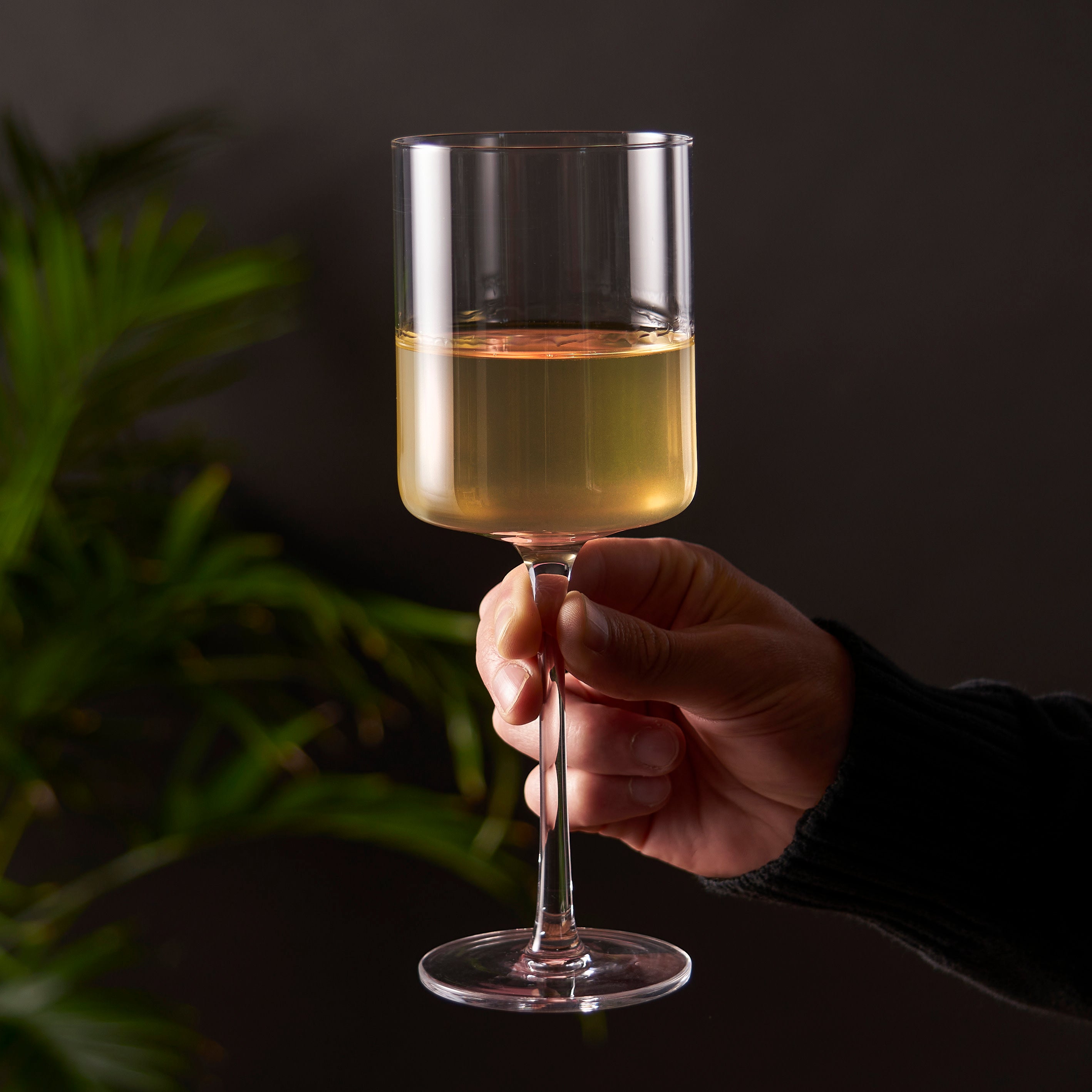 Premium Laurel Crystal White Wine Glasses Set of 2 - Elegant Stemware for Chardonnay, Sauvignon Blanc & Fine Dining - Perfect for Weddings, Anniversaries & Dinner Parties