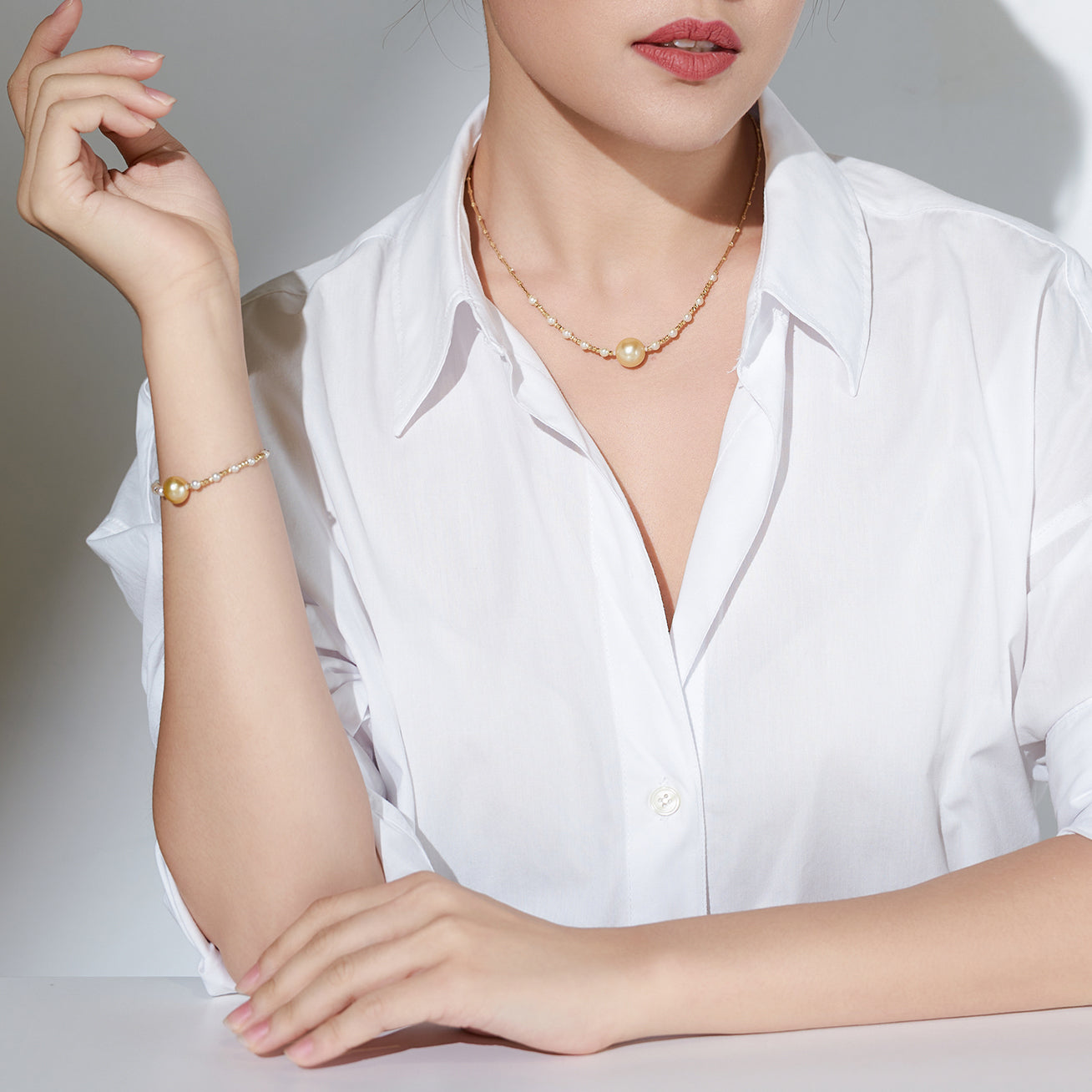 18K Solid Gold Saltwater Pearl Bracelet KB00019 | Elegant Women's Jewelry Gift for Wedding, Anniversary & Special Occasions | Perfect for Bridal, Party & Formal Events