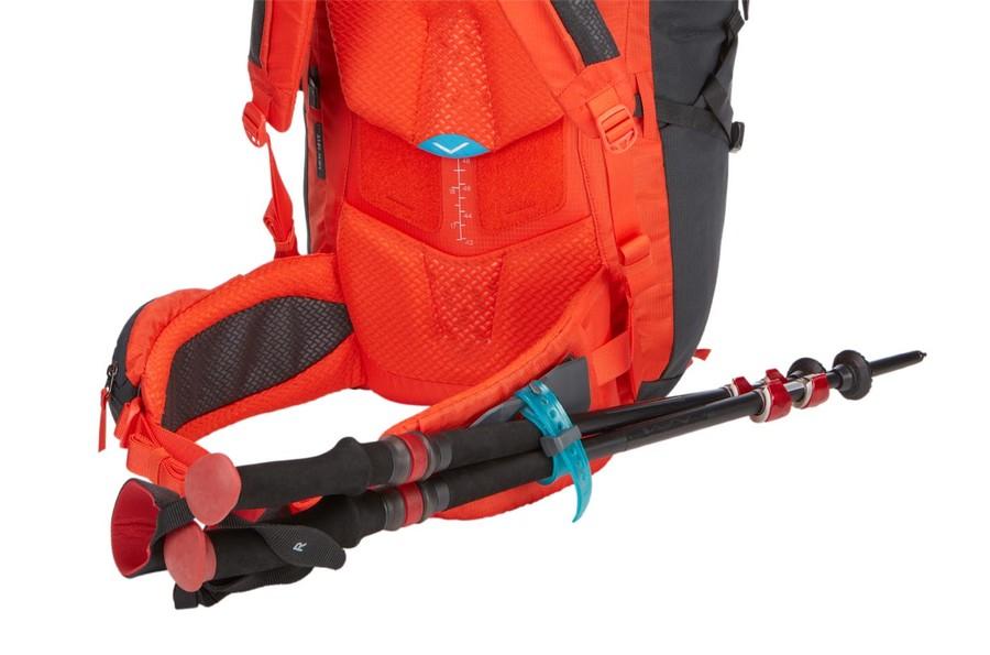 Thule AllTrail 35L Men's Hiking Backpack - Lightweight & Water-Resistant Daypack for Outdoor Adventures (Obsidian Black) - Perfect for Hiking, Camping & Travel