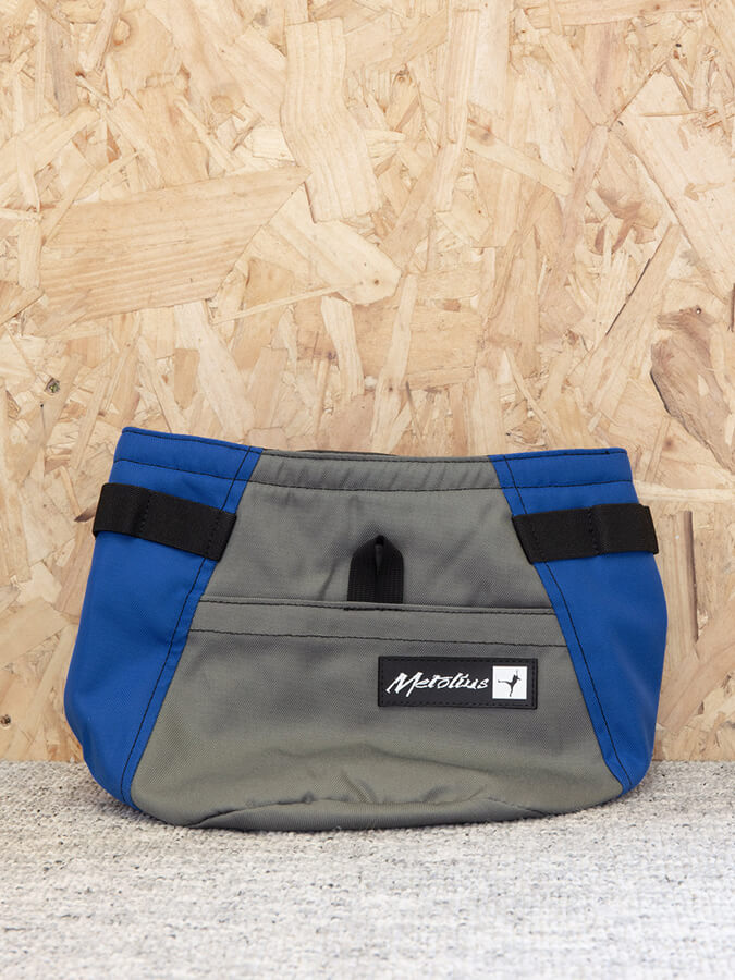 Metolius Dustbin Bouldering Bucket - Chalk Bag for Rock Climbing & Bouldering - Perfect for Gym Training & Outdoor Adventures