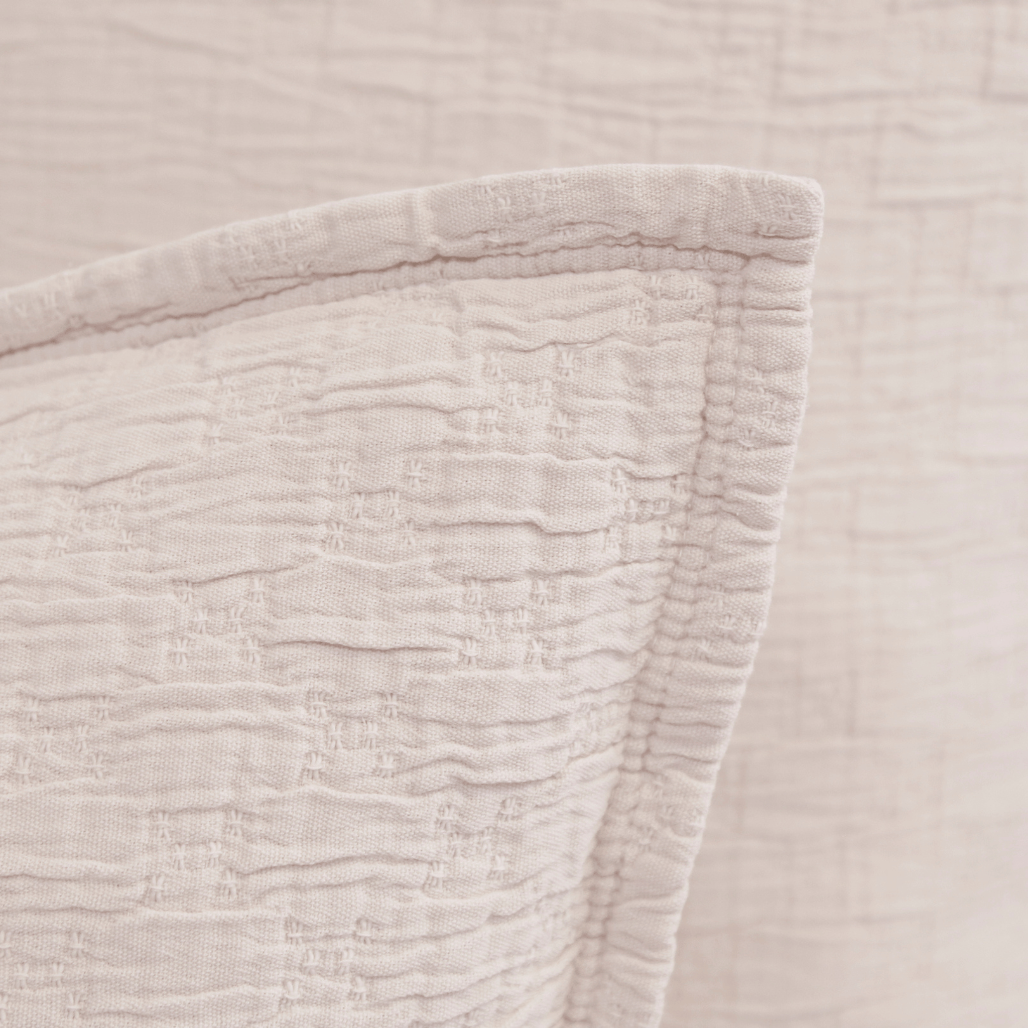 Ojai Matelasse Collection - Luxury Quilted Bedding Set for Home Decor | Perfect for Master Bedroom, Guest Room & Cozy Retreats