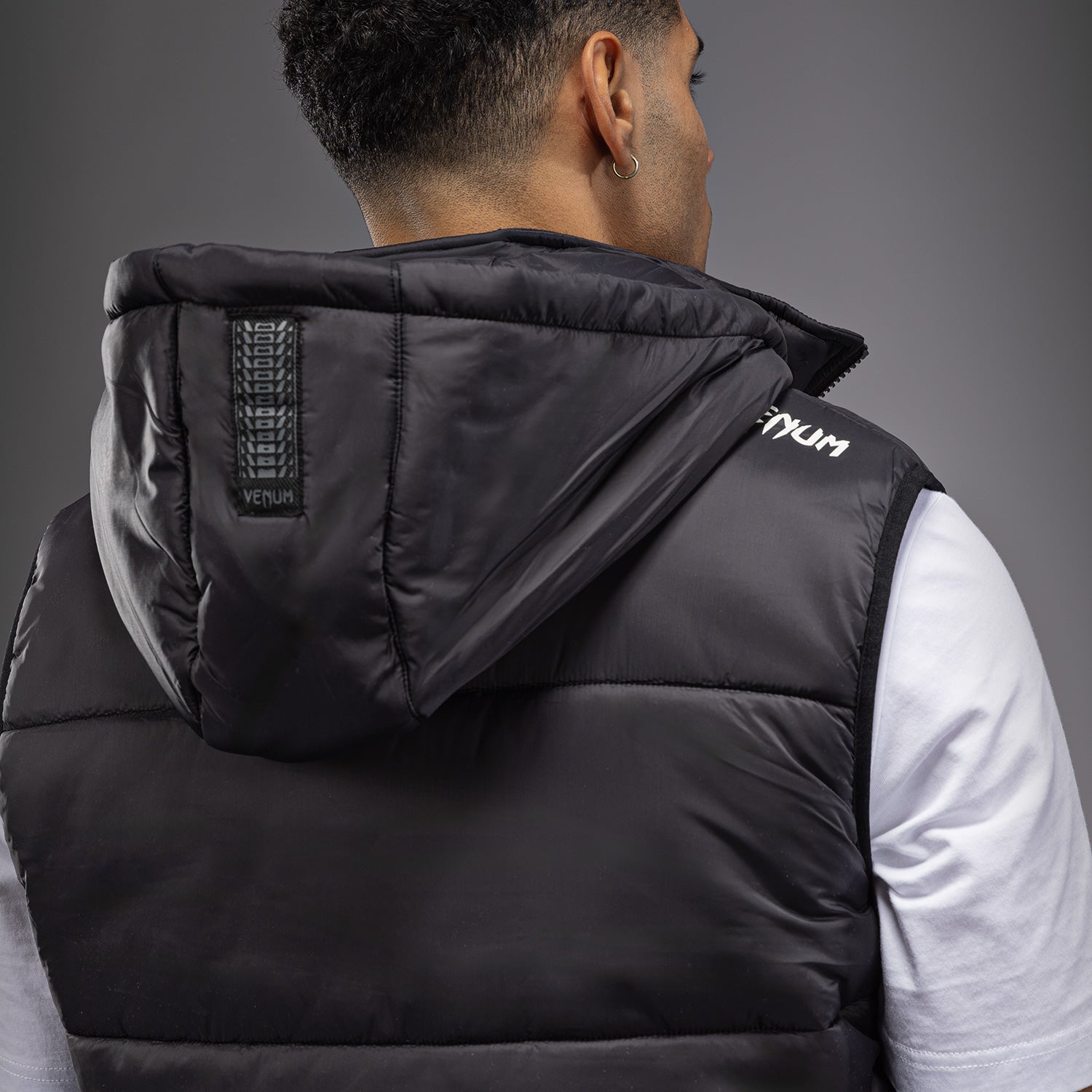 Venum Urban Guard Down Vest for Men - Lightweight Winter Jacket, Water-Resistant & Warm, Black - Perfect for Outdoor Activities, Hiking & Casual Wear