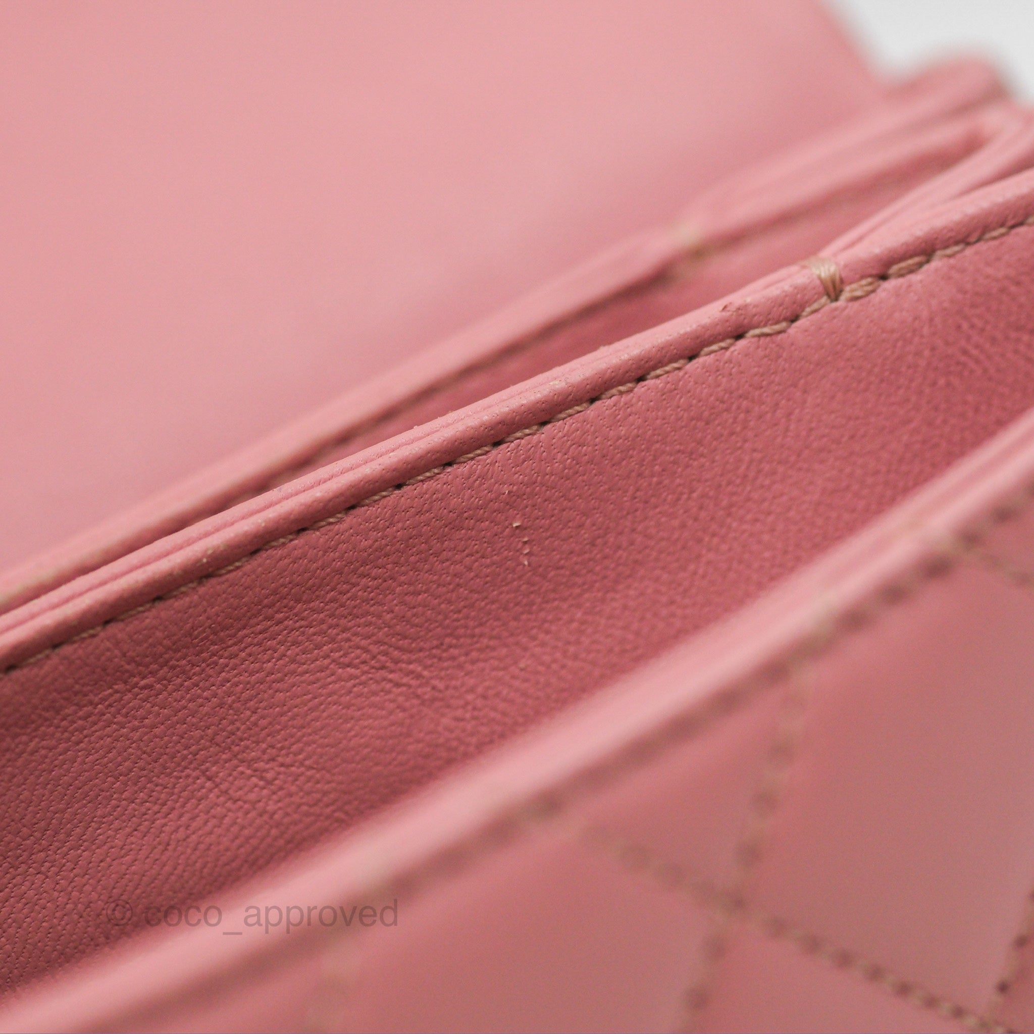 Chanel Citizen Chic Flap Bag in Pink Lambskin Leather with Gold Hardware - Perfect for Women's Luxury Everyday Use & Special Occasions