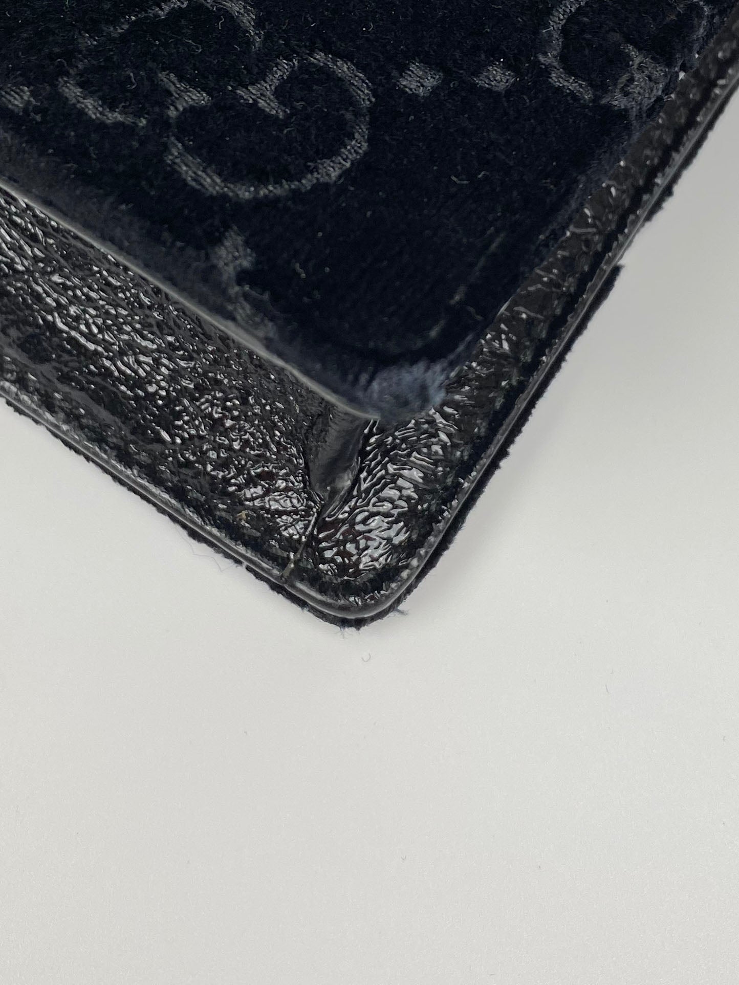 Gucci Mini Dionysus Velvet Shoulder Bag in Black - Elegant Crossbody Purse for Women, Perfect for Evening Parties & Date Nights