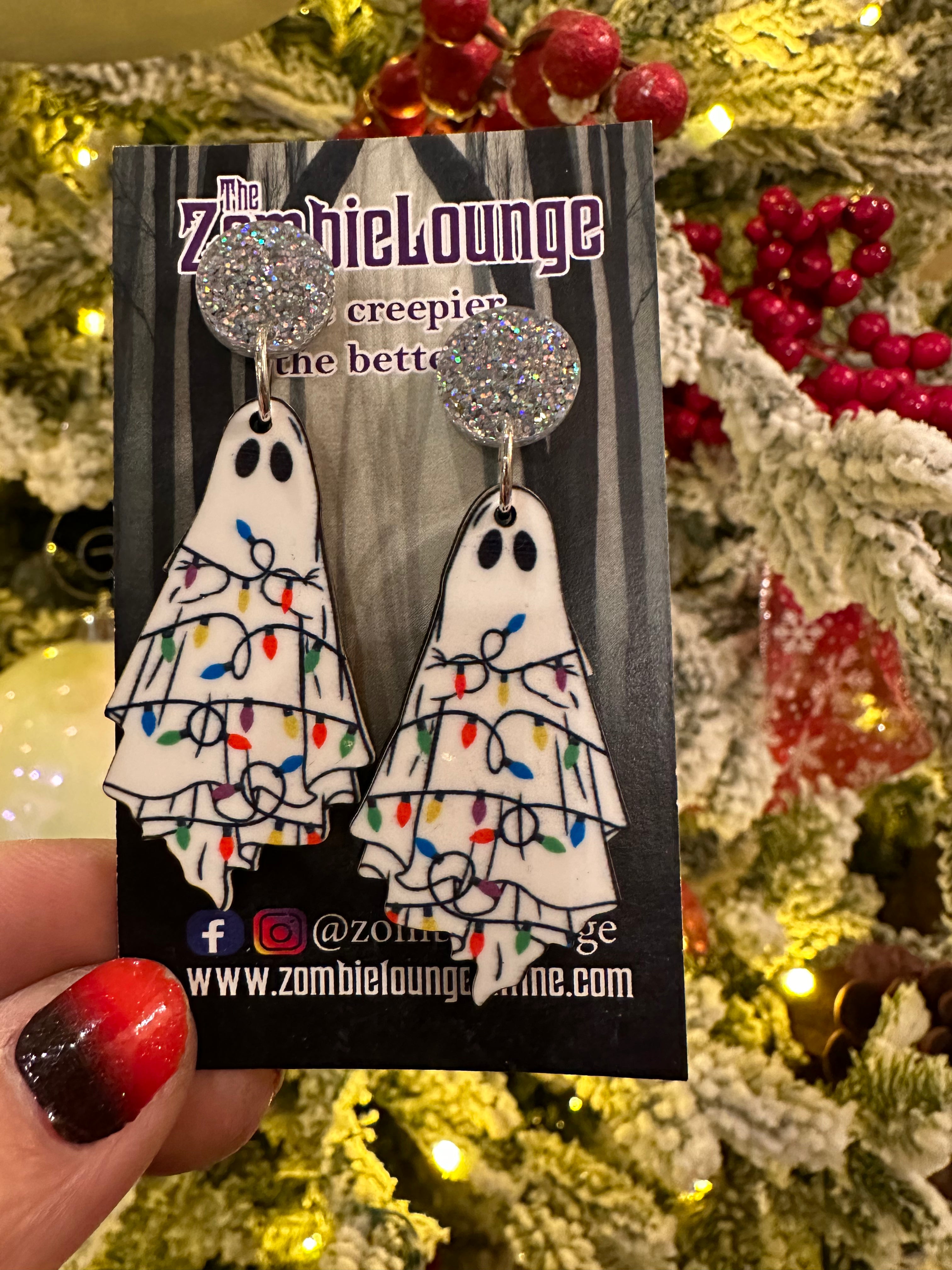 Spooky Christmas Ghost Earrings for Women - Halloween & Holiday Party Jewelry - Cute Festive Accessories for Costumes & Gifts